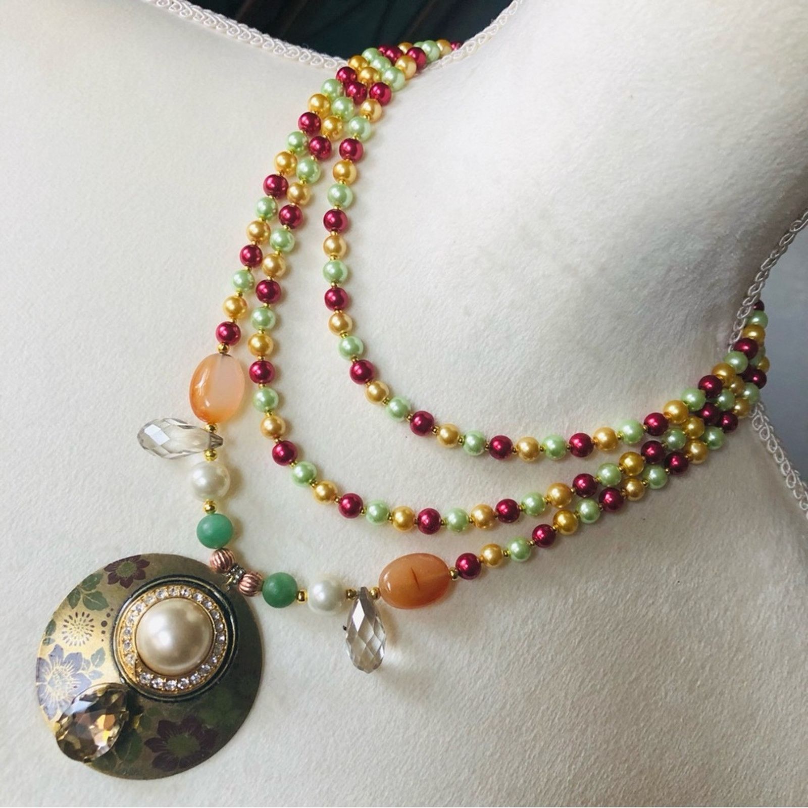 Handmade Handcrafted repurpose large amulet pendant Pearl necklace Size ONE SIZE - 1 Thumbnail