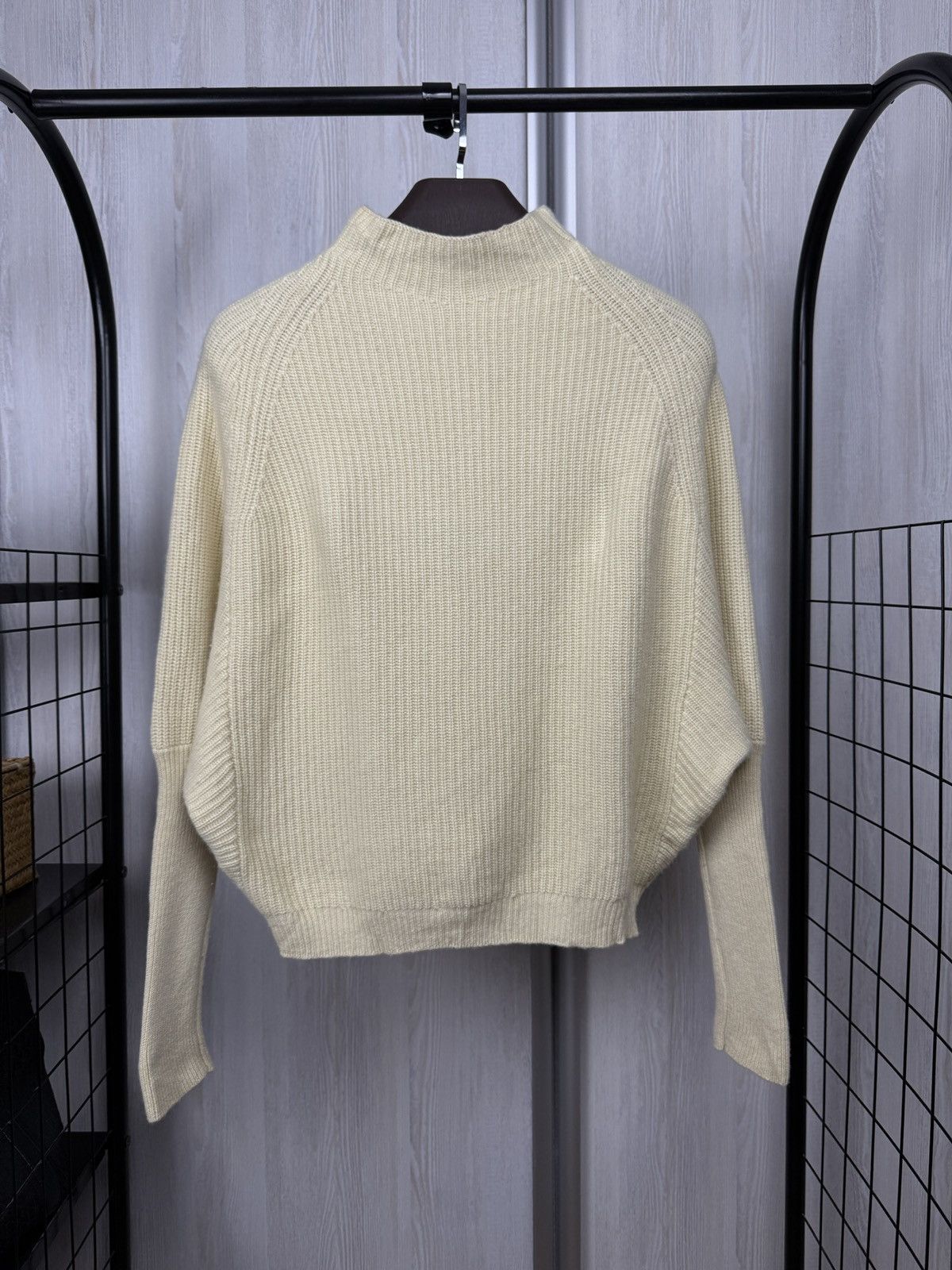 Peserico Peserico Avant Garde Oversized wool cashmere silk sweater Size XS / US 0-2 / IT 36-38 - 1 Thumbnail