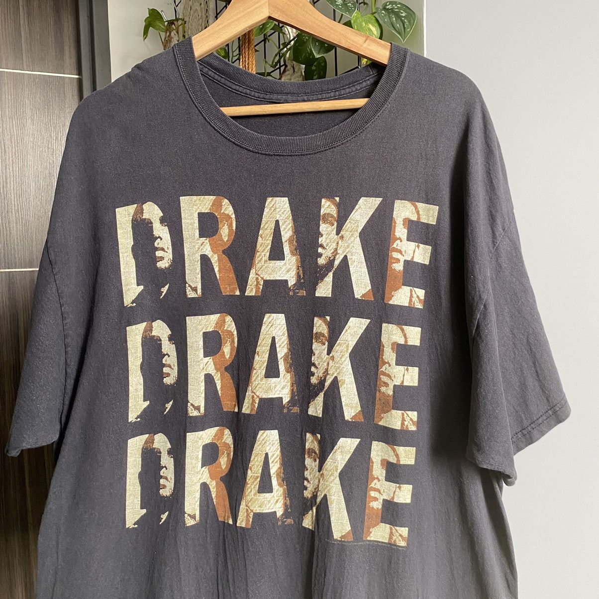 Drake Thrashed Faded Vintage Y2K Drake Rapper ERD GRUNGE TSHIRT Size US XL / EU 56 / 4 - 2 Thumbnail