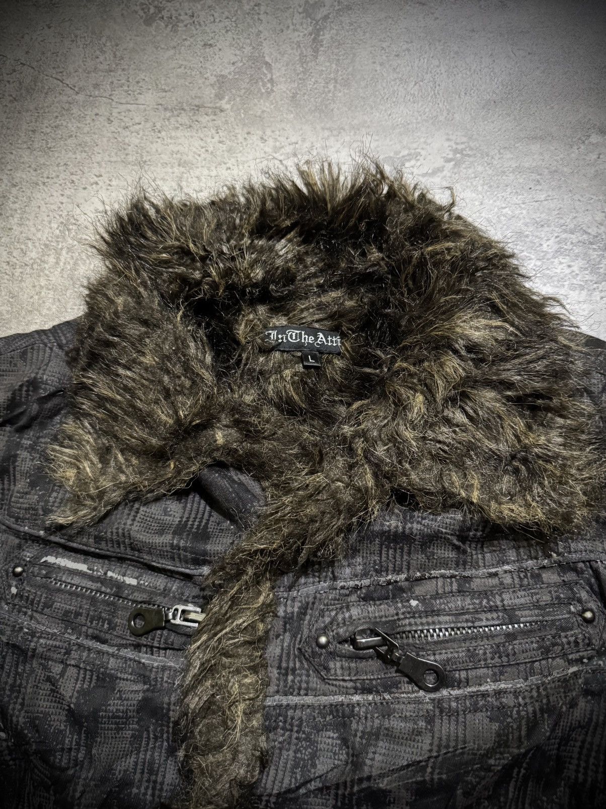 In The Attic In the attic Bondage fur punk jacket Size US L / EU 52-54 / 3 - 3 Thumbnail