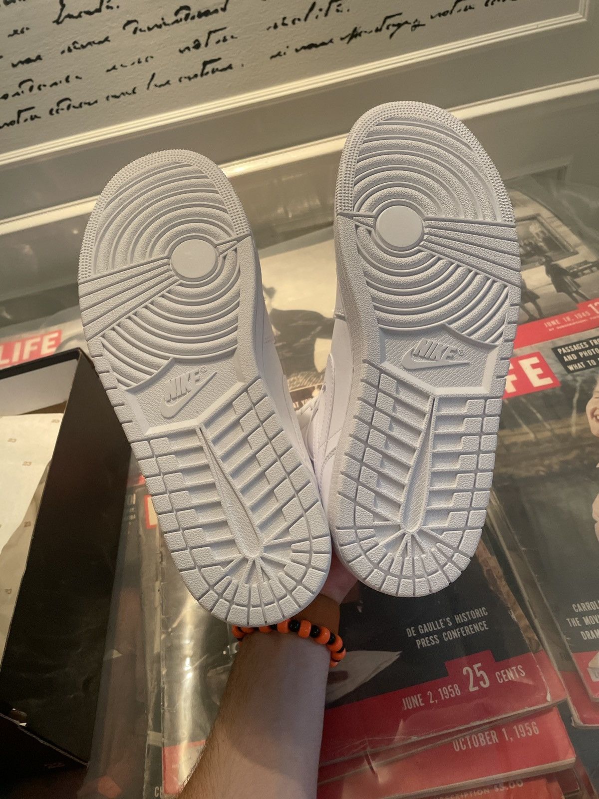 Jordan Brand Air Jordan 1 Mid White Size US 10.5 / EU 43-44 - 7 Thumbnail