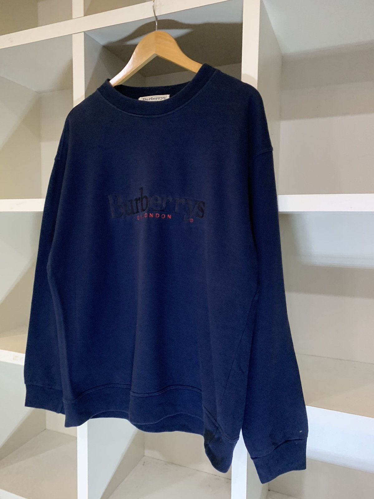 Burberry VINTAGE BURBERRYS EMBROIDERY LOGO SWEATER Size US L / EU 52-54 / 3 - 4 Thumbnail
