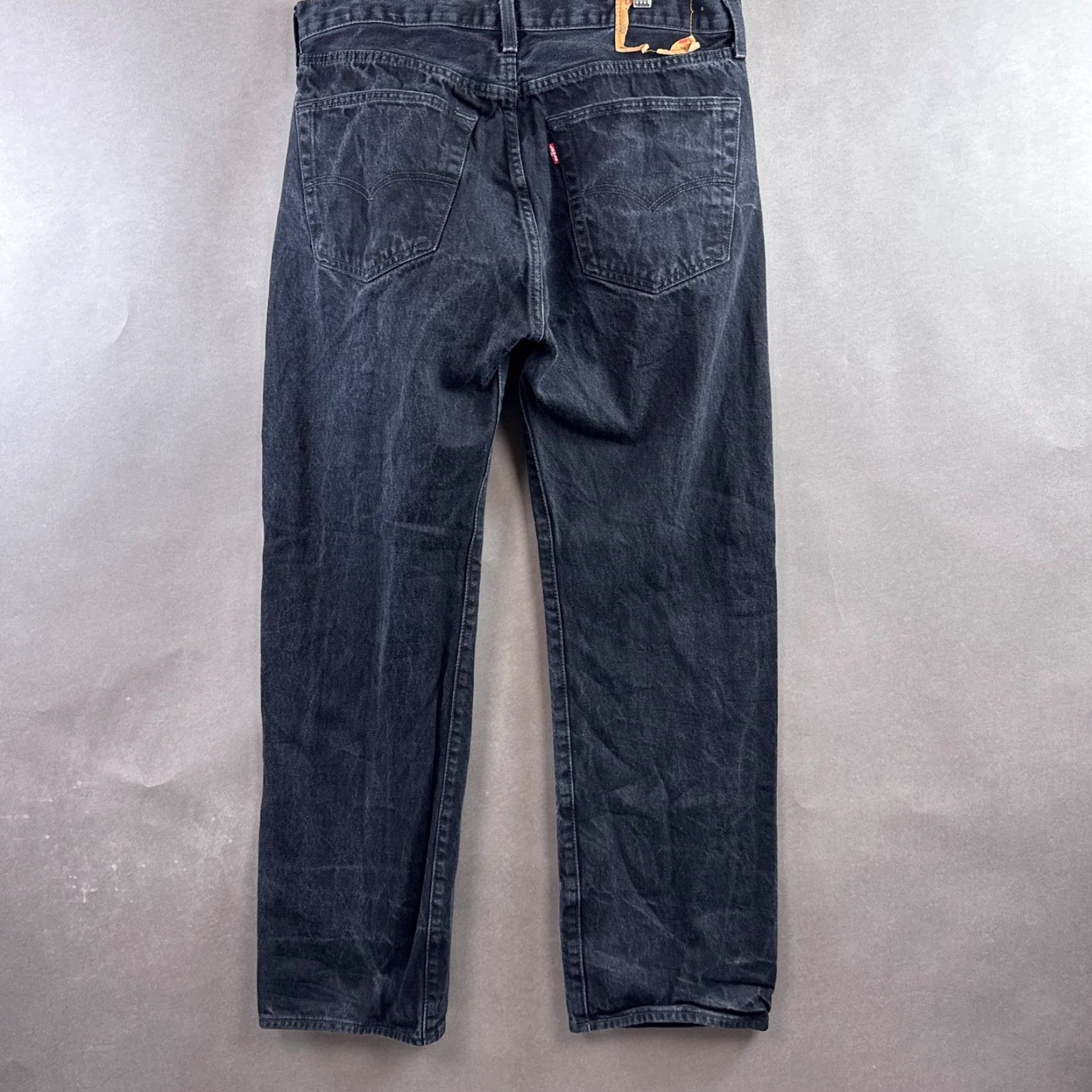 Levi's VINTAGE Levis 501 Jeans Mens 34x30 Black Denim Pants Button Fly Work Dark (Tag36x32) Size US 36 / EU 52 - 3 Thumbnail
