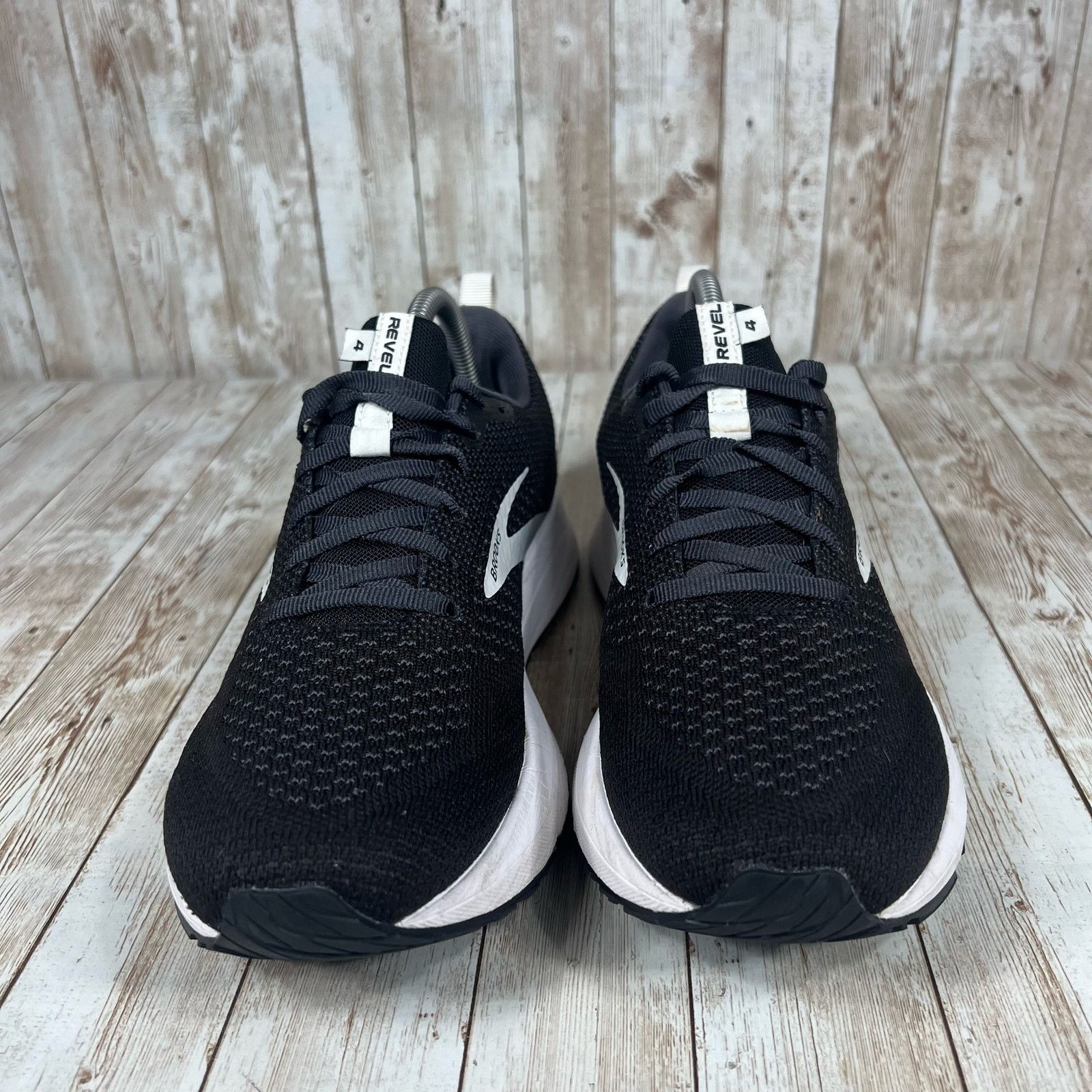 Brooks Brooks revel 4 black white run Mens 8.5 Size US 8.5 / EU 41-42 - 3 Thumbnail