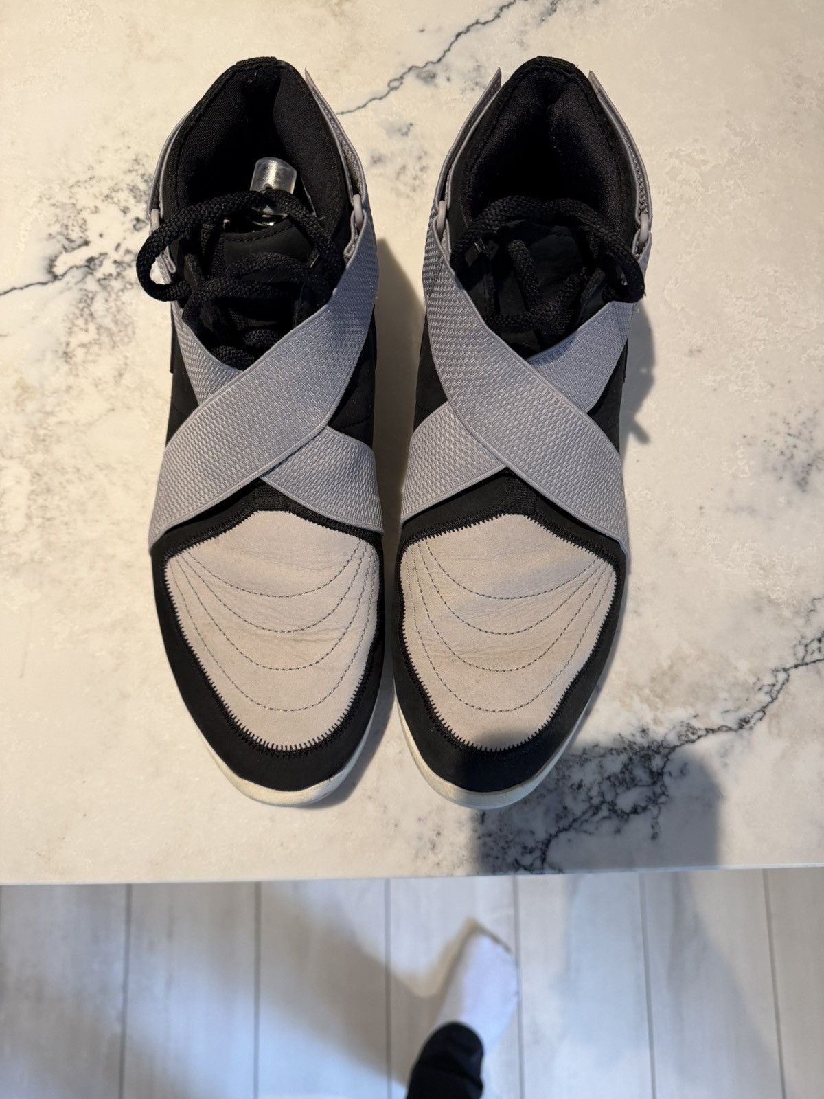 Fear of God × Nike Nike x Fear of god Raid Friends and family Size US 10.5 / EU 43-44 - 4 Thumbnail