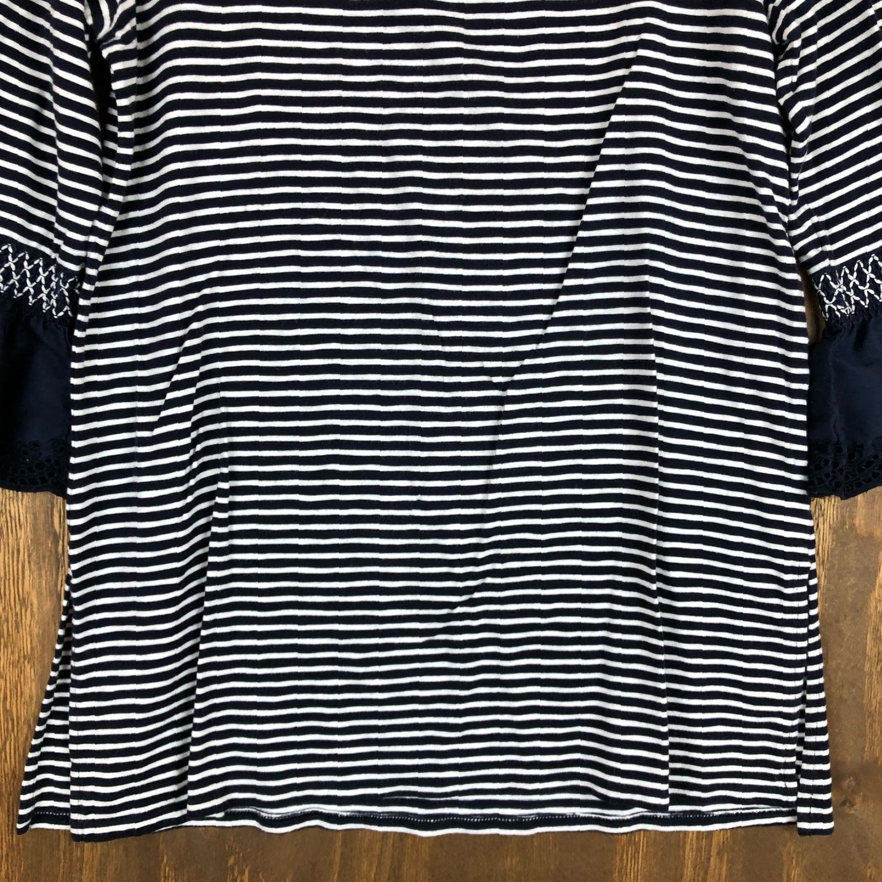 J. Jill J. Jill Blouse Striped Navy White 3/4 Sleeve Petite S Stretch Crew Neck Flared Sleeve Shirt Women Urban Casual Workwear Size S / US 4 / IT 40 - 4 Thumbnail