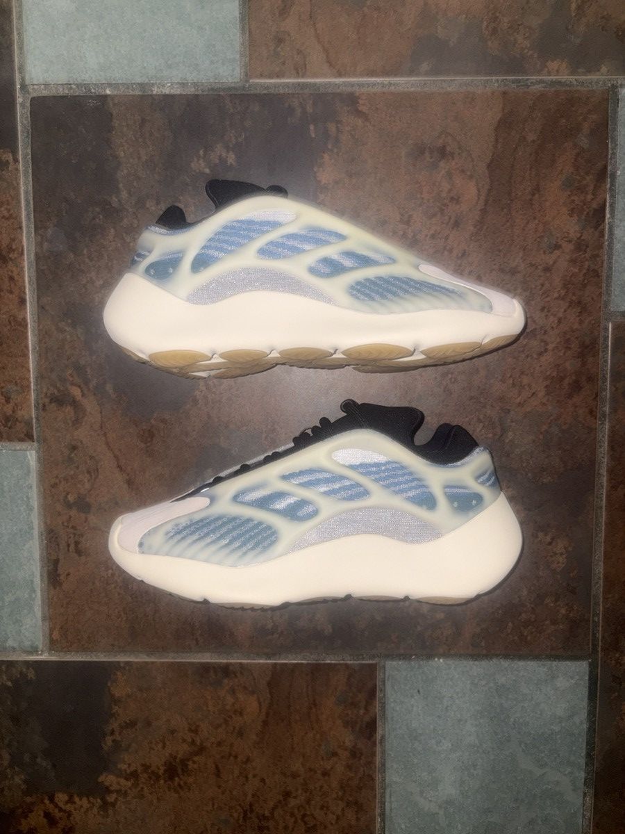 Adidas × Kanye West Adidas Yeezy 700 V3 “Kyanite” Size 5 Size US 5 / EU 37 - 1 Thumbnail