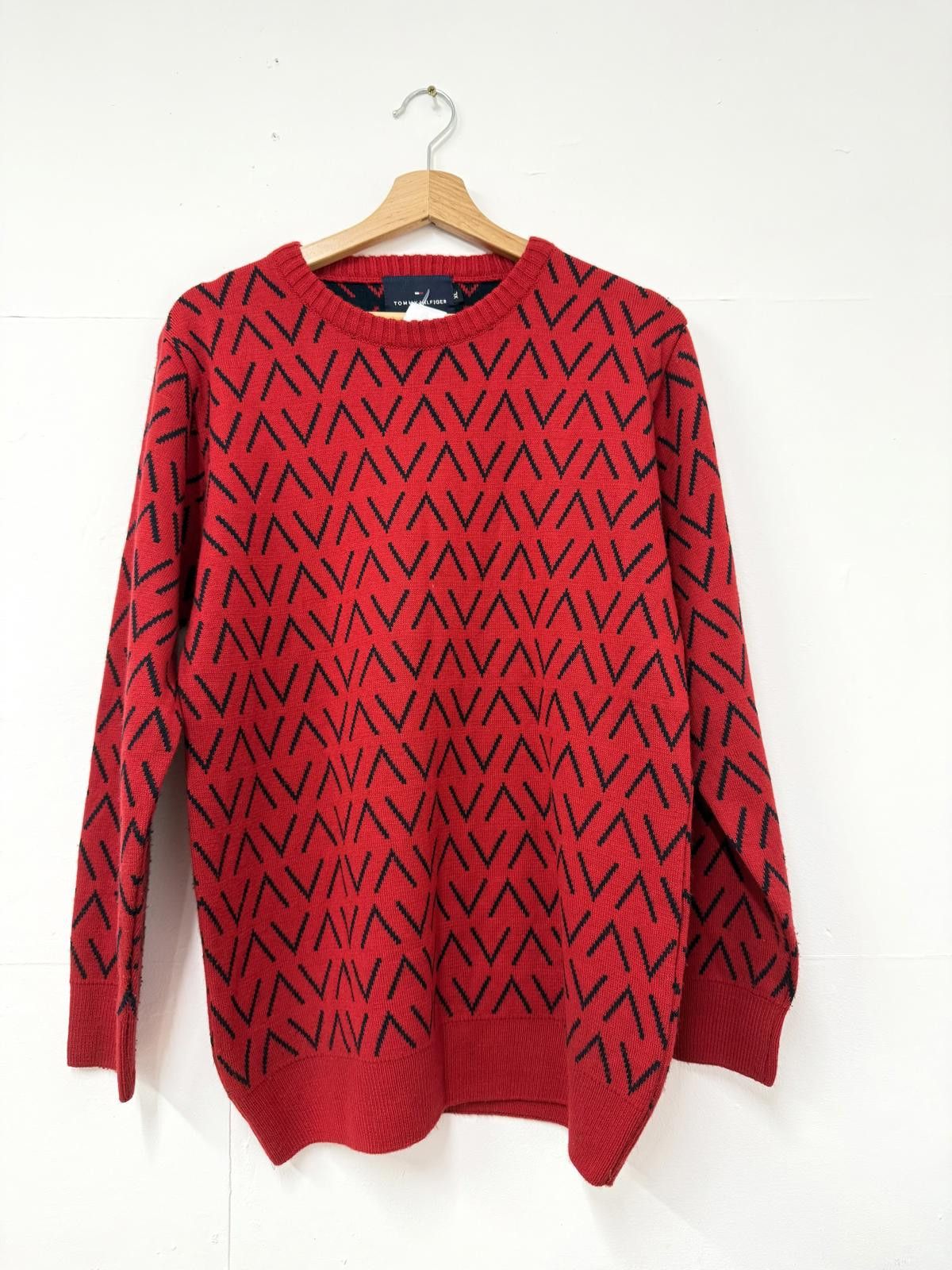 Tommy Hilfiger Tommy Hilfiger Red and Black Patterned Sweater XL Size US XL / EU 56 / 4 - 1 Thumbnail
