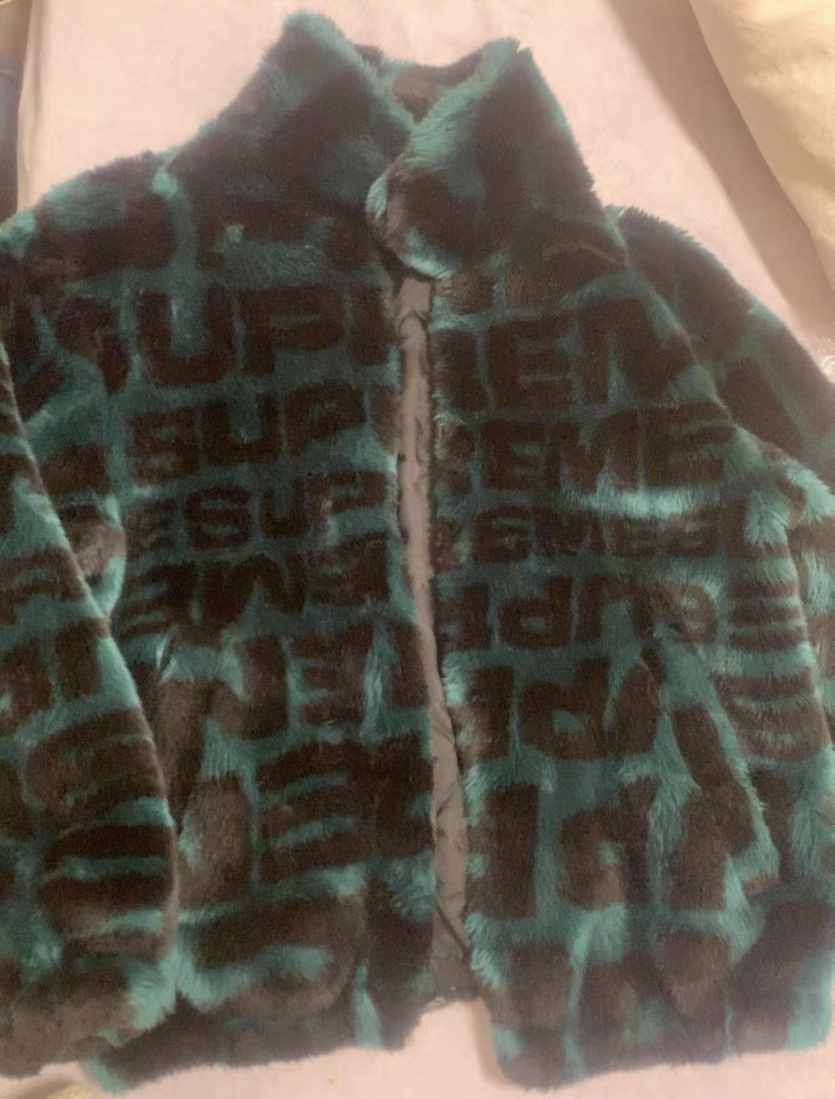 Supreme Supreme Faux Fur repeater bomber green Size US S / EU 44-46 / 1 - 1 Thumbnail