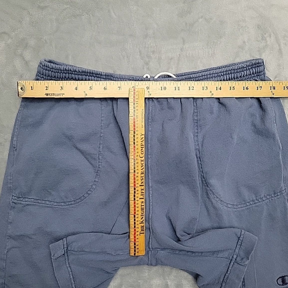Champion Champion Shorts Mens Large Blue Cotton Blend Sweatpants Pocket Athletic Training Size US 33 - 6 Thumbnail