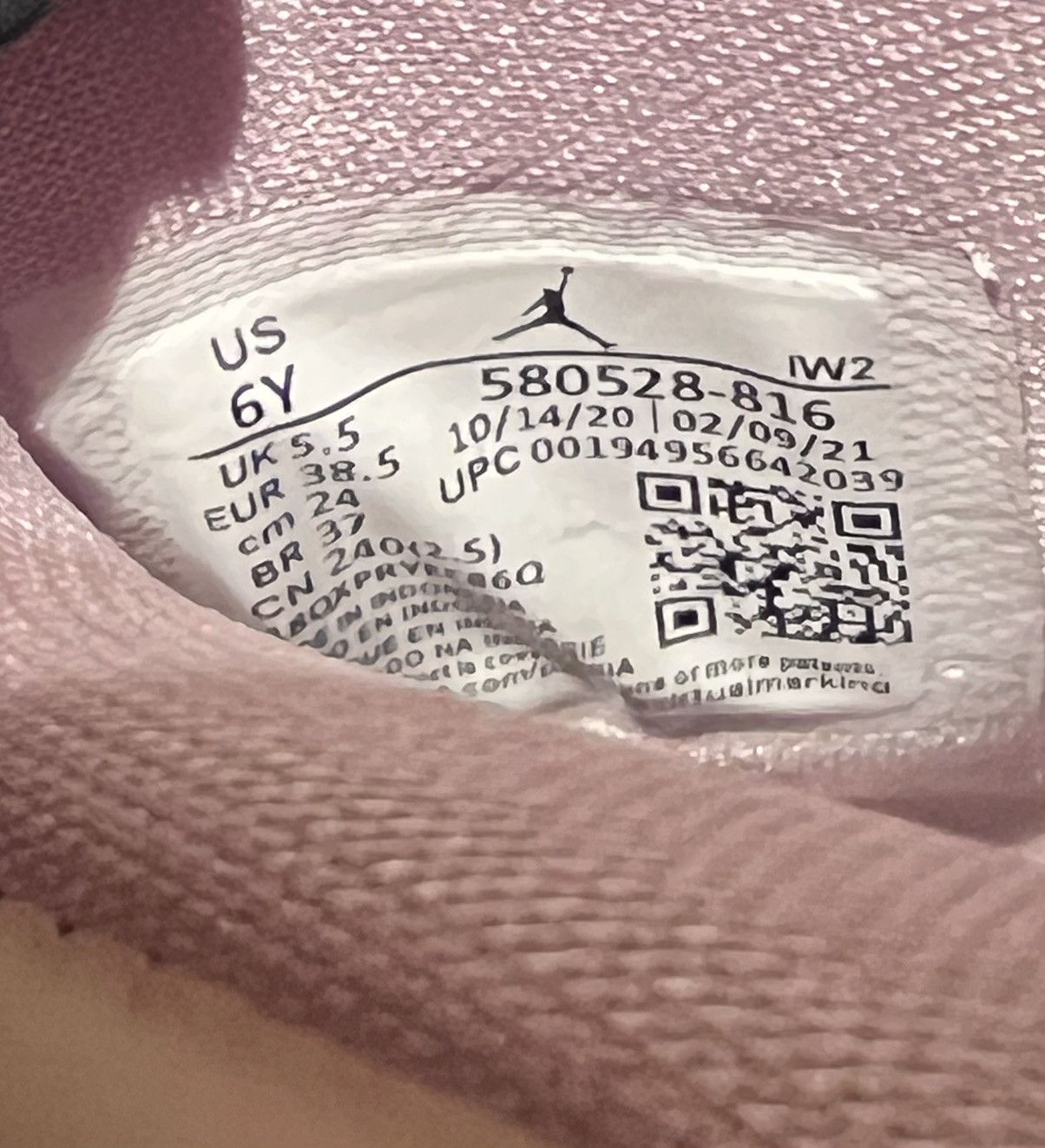 Jordan Brand CLEAN Air Jordan 8 Retro Arctic Pink size 7.5 Womens Shoes Size US 7.5 / IT 37.5 - 8 Thumbnail