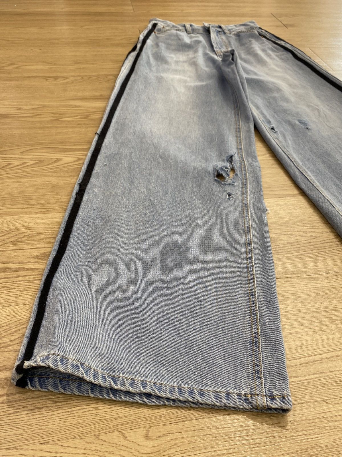 Japanese Brand Vintage Japanese Brand Blue Wash Style Side Line Jeans Size 26" / US 2 / IT 38 - 5 Thumbnail