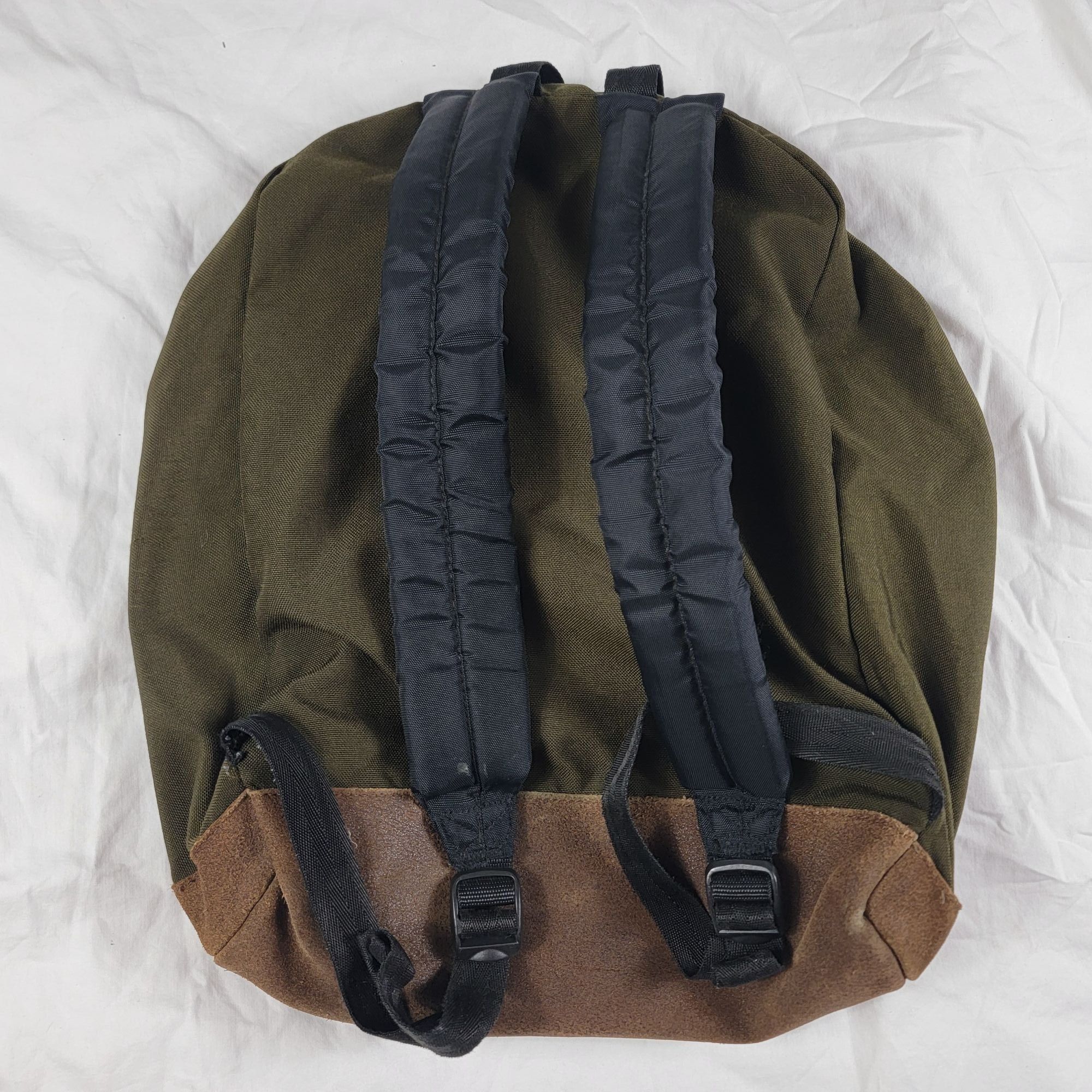 Eastpak × Made In Usa × Vintage Vintage Eastpak Adults Olive