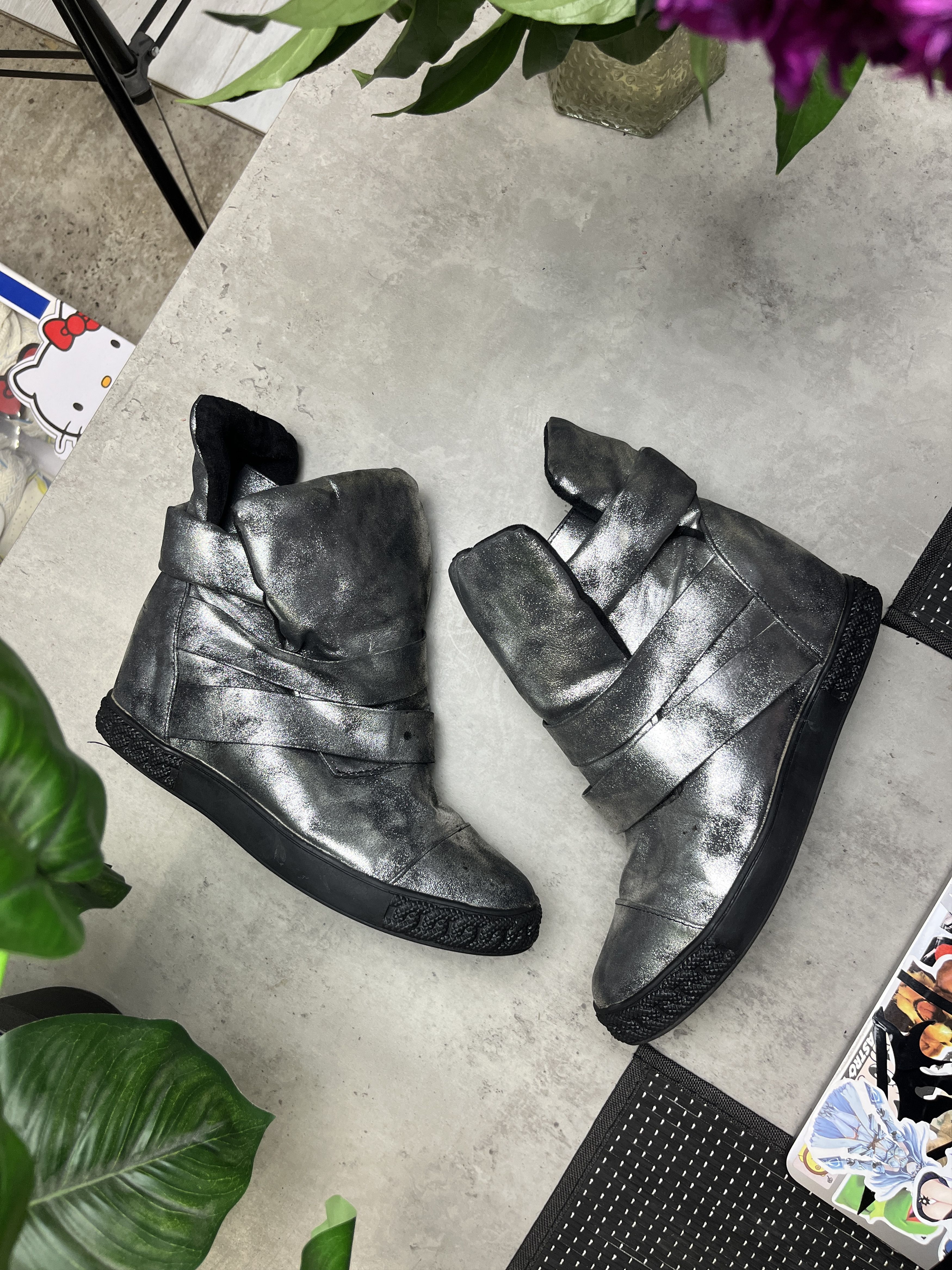 Other 2000s FUTURISTIC WRAP STRAP HIGH TOP CHUNKY SNEAKERS Size US 8 / EU 41 - 2 Thumbnail