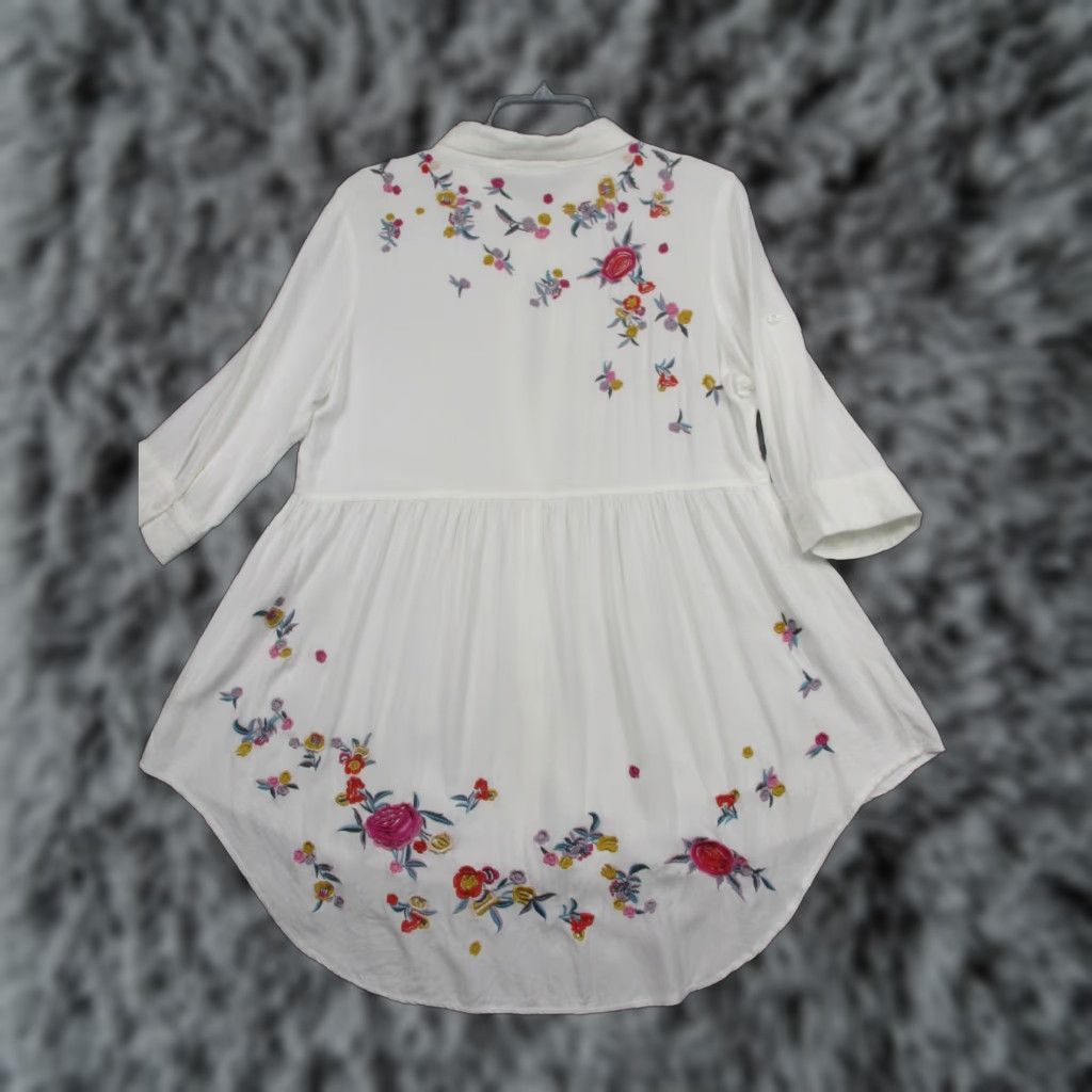 Vintage Caren Forbes Shirt Womens Large White Embroidered Floral Button Front Tunic Size L / US 10 / IT 46 - 1 Thumbnail