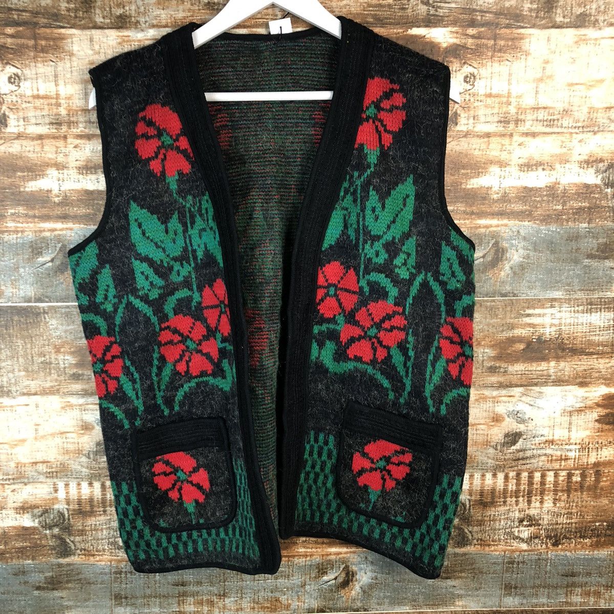 Vintage Vintage art Japan green Vest Knitwear #A1797 Size US M / EU 48-50 / 2 - 3 Thumbnail