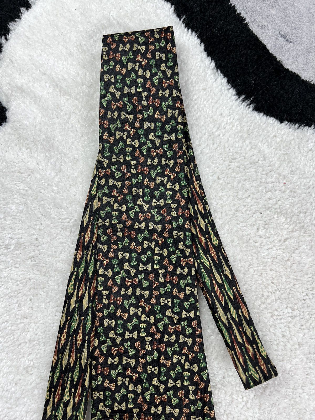 Ermenegildo Zegna Vintage Ermenegildo Zegna Silk Geometric Luxury Tie Size ONE SIZE - 3 Thumbnail