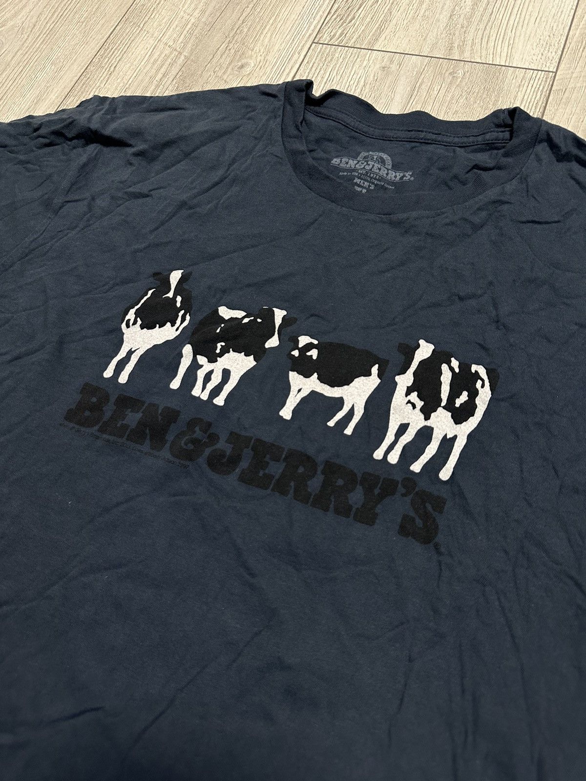Vintage Vintage 90s Faded Ben and Jerry’s Sky Blue Cow Graphic Tee Size US XL / EU 56 / 4 - 2 Thumbnail