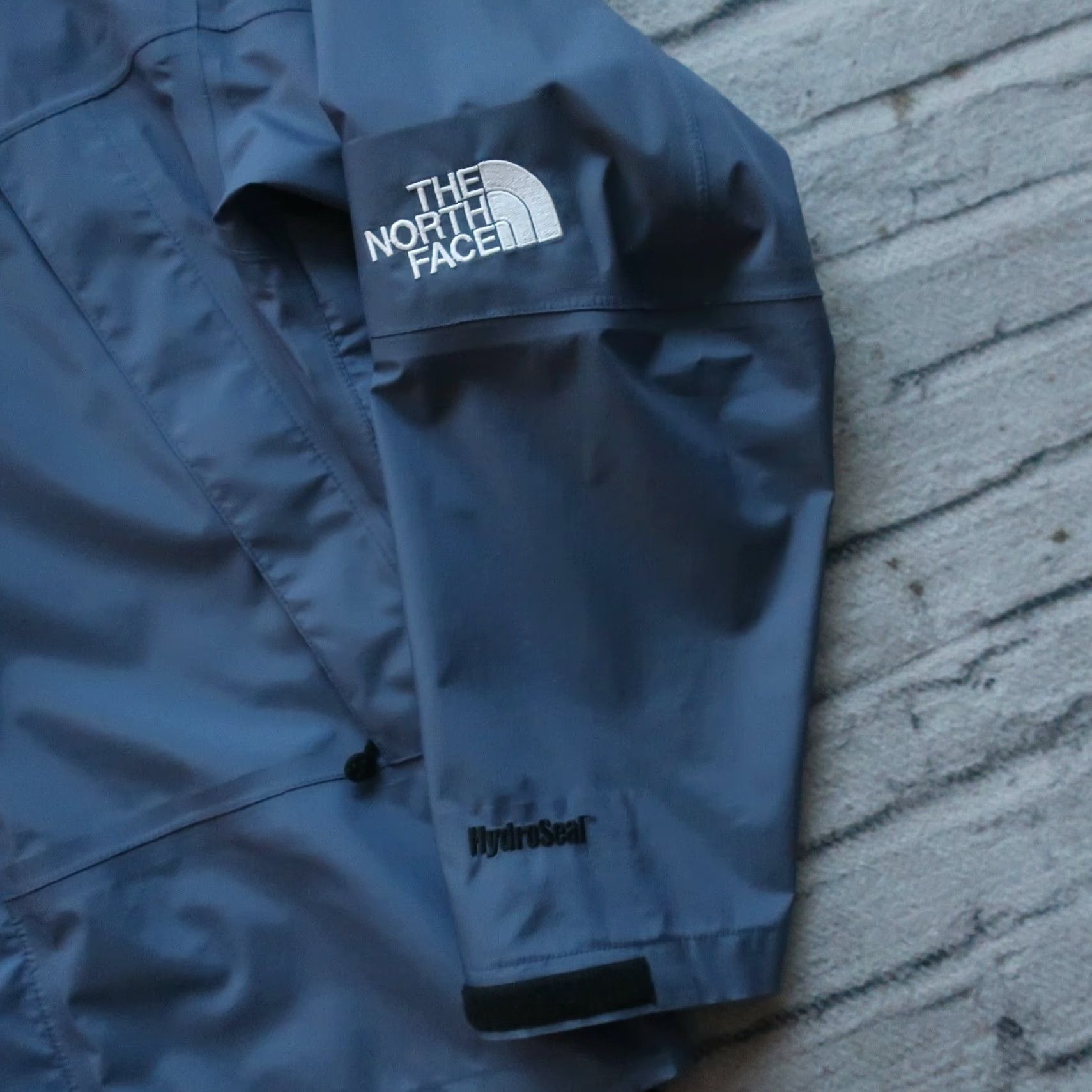 The North Face VINTAGE North Face Hydroseal Parka Jacket Slate Grey 90s Mens Medium Jacket Size US M / EU 48-50 / 2 - 3 Thumbnail