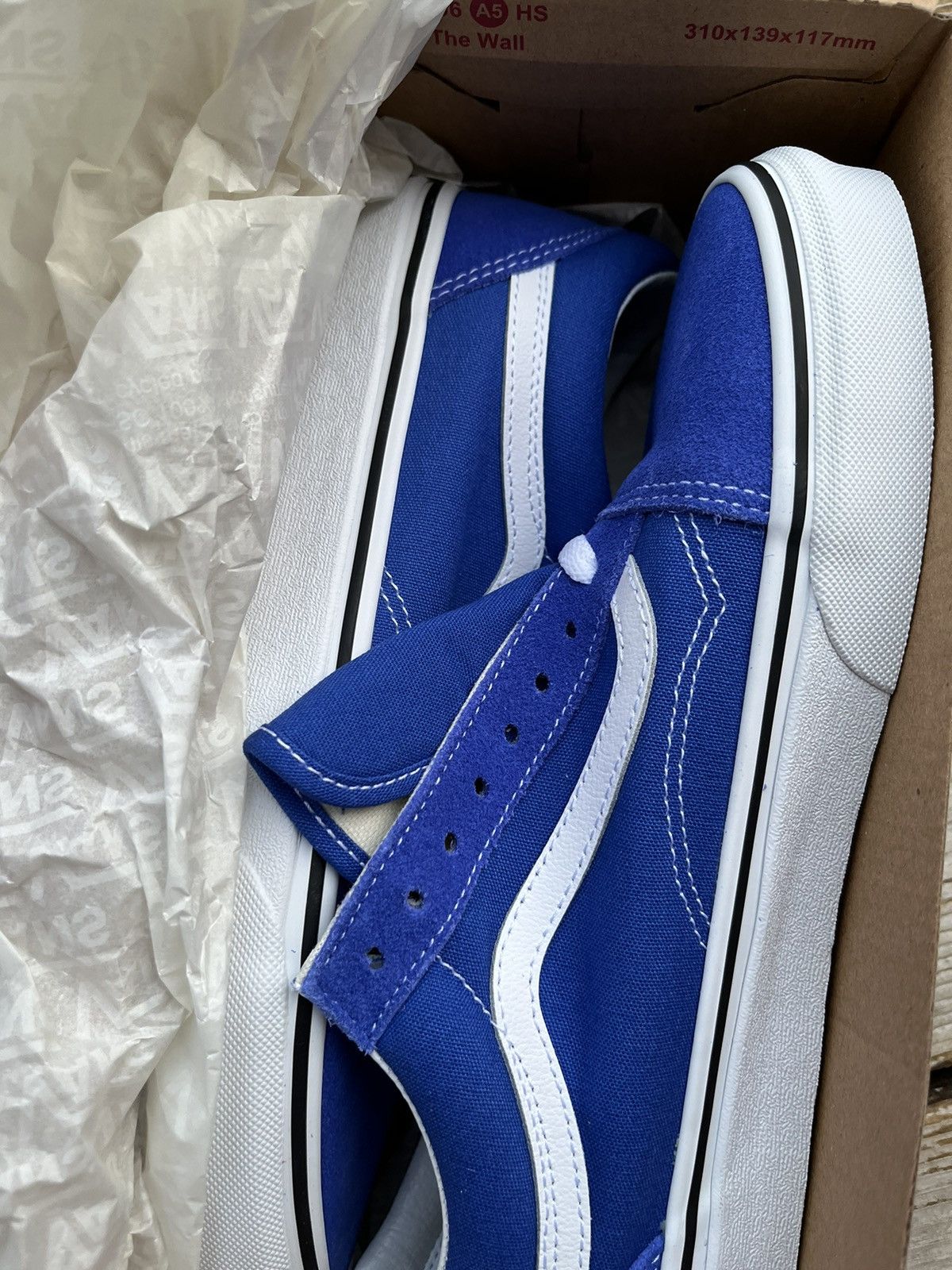 Vans Vans old skool Size US 9 / EU 42 - 3 Thumbnail