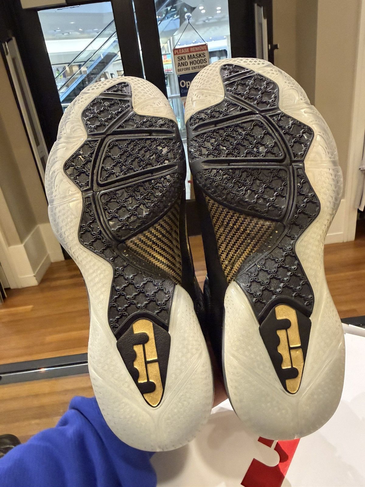 Nike Nike Lebron 9 ‘Watch the Throne’ Size US 12 / EU 45 - 5 Thumbnail