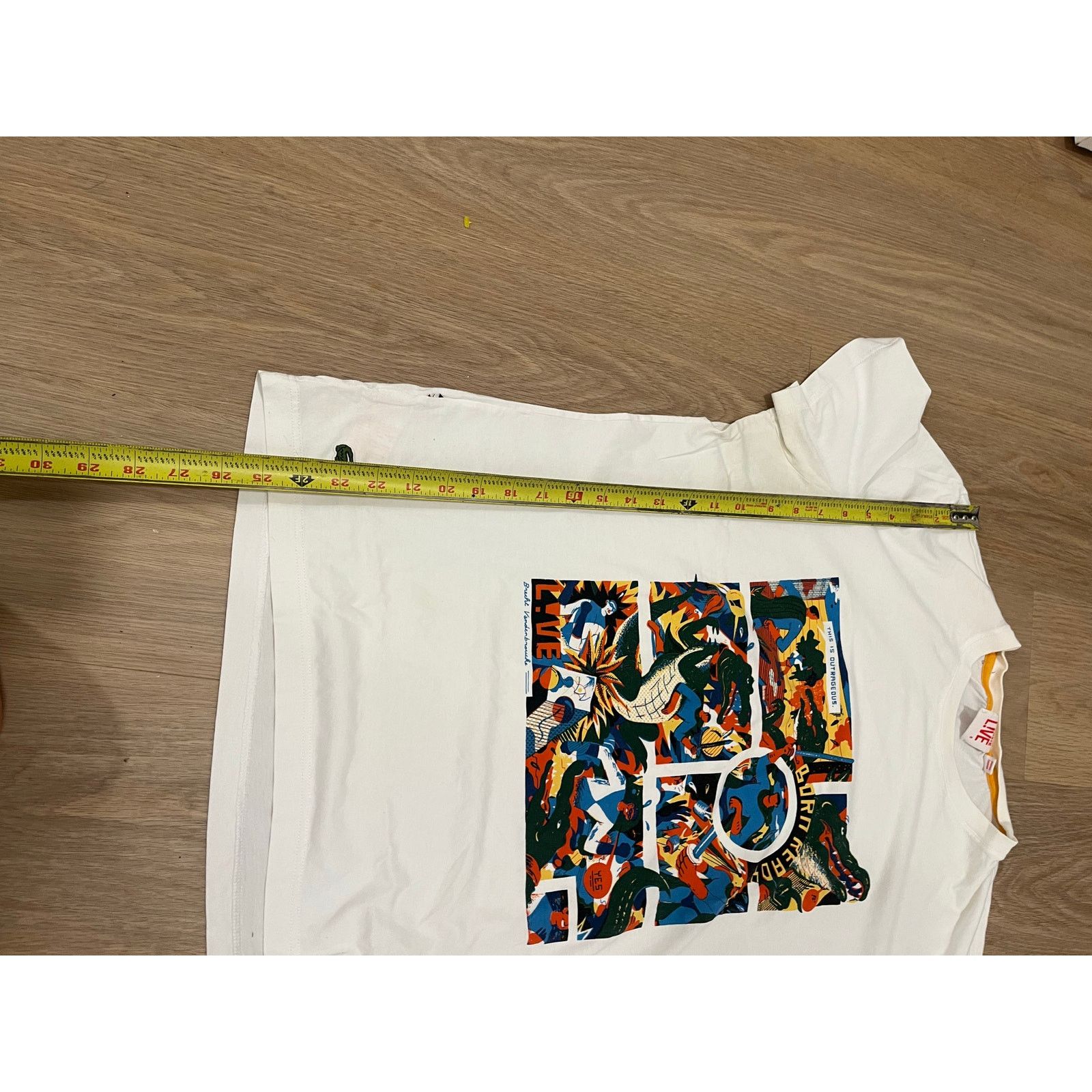 Lacoste Lacoste LIVE Multicolor Gothic Logo T-Shirt White Men’s Size US L / EU 52-54 / 3 - 3 Thumbnail
