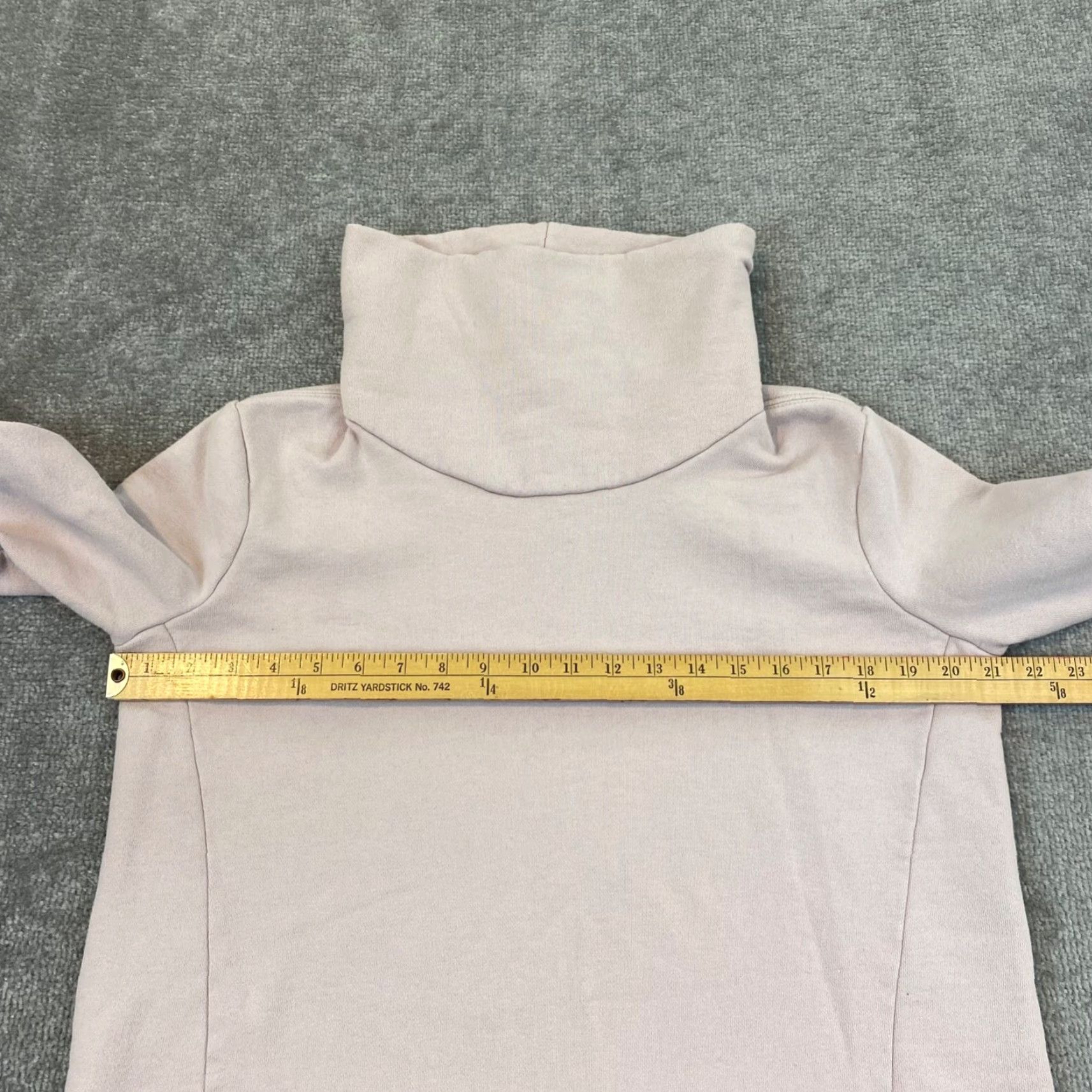 Athleta Athleta Sweatshirt Funnel Neck Thumbhole Womens Small Faint Pink Athletic 870421 Size S / US 4 / IT 40 - 4 Thumbnail