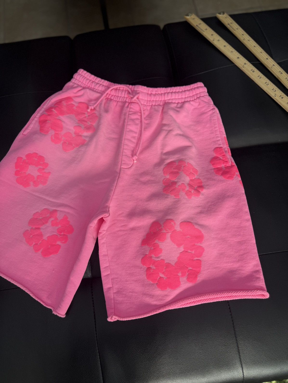 DENIM TEARS Denim Tears 2025 Cotton Wreath Shorts Pink Size XS
