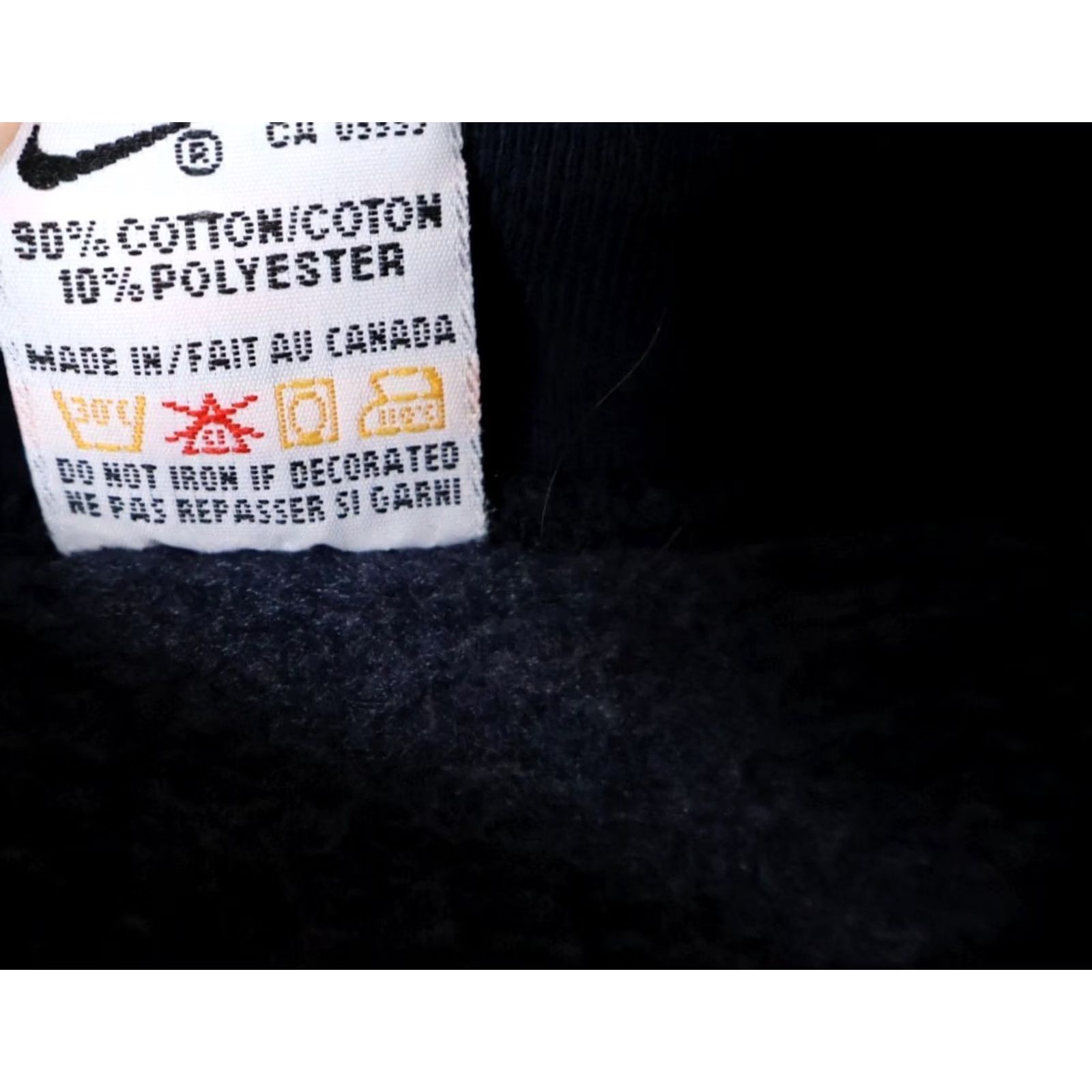 Nike VINTAGE Nike Hoodie Men XL Dark Blue Center Swoosh Canada Made Sweatshirt VTG Pullover Graphic Print Heavyweight Long Sleeve Crew Neck Size US XL / EU 56 / 4 - 4 Thumbnail