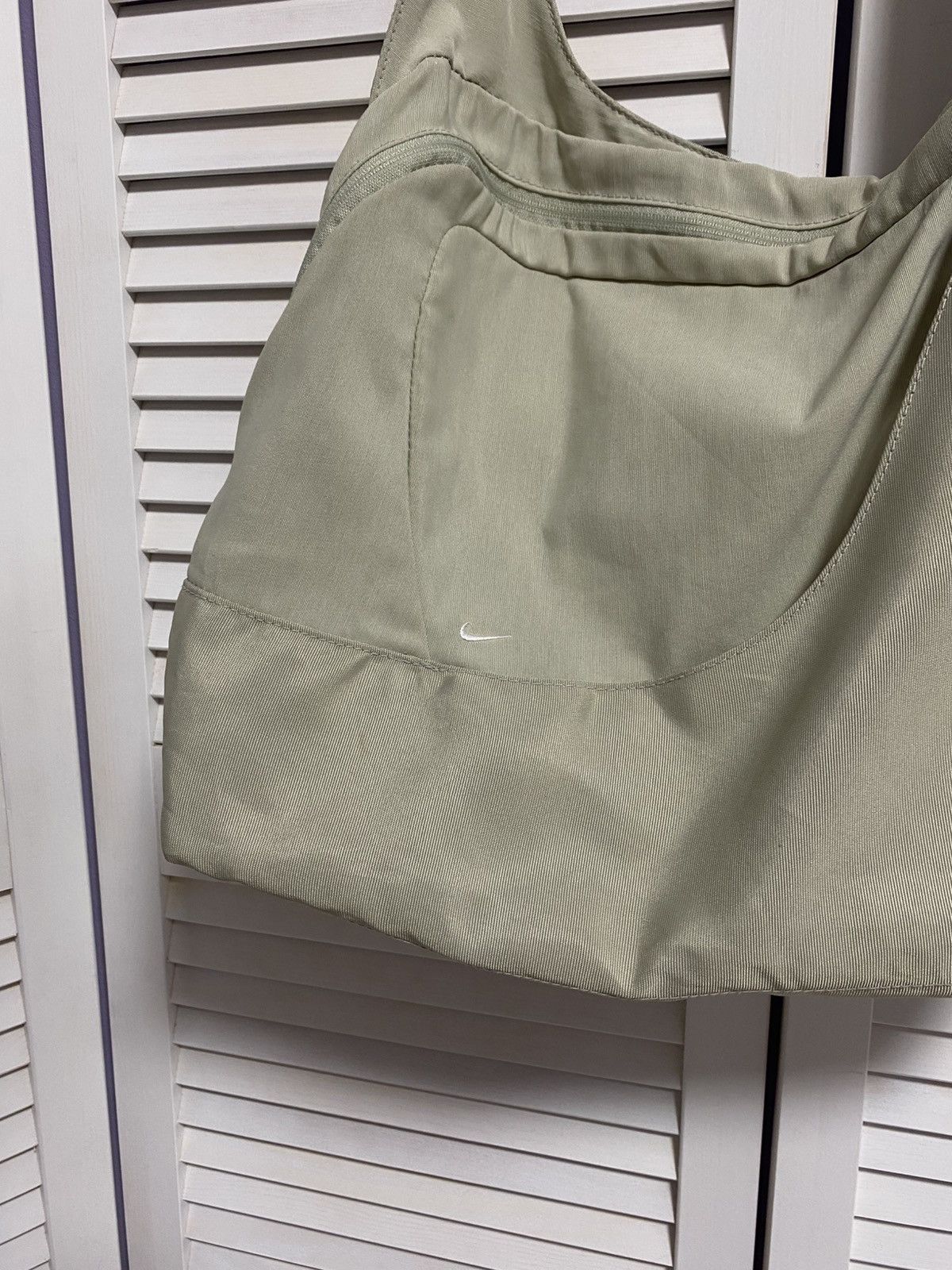 Nike Vintage 00s Messenger Bag Nike Gorpcore Retro Y2k Crossbody Size ONE SIZE - 3 Thumbnail