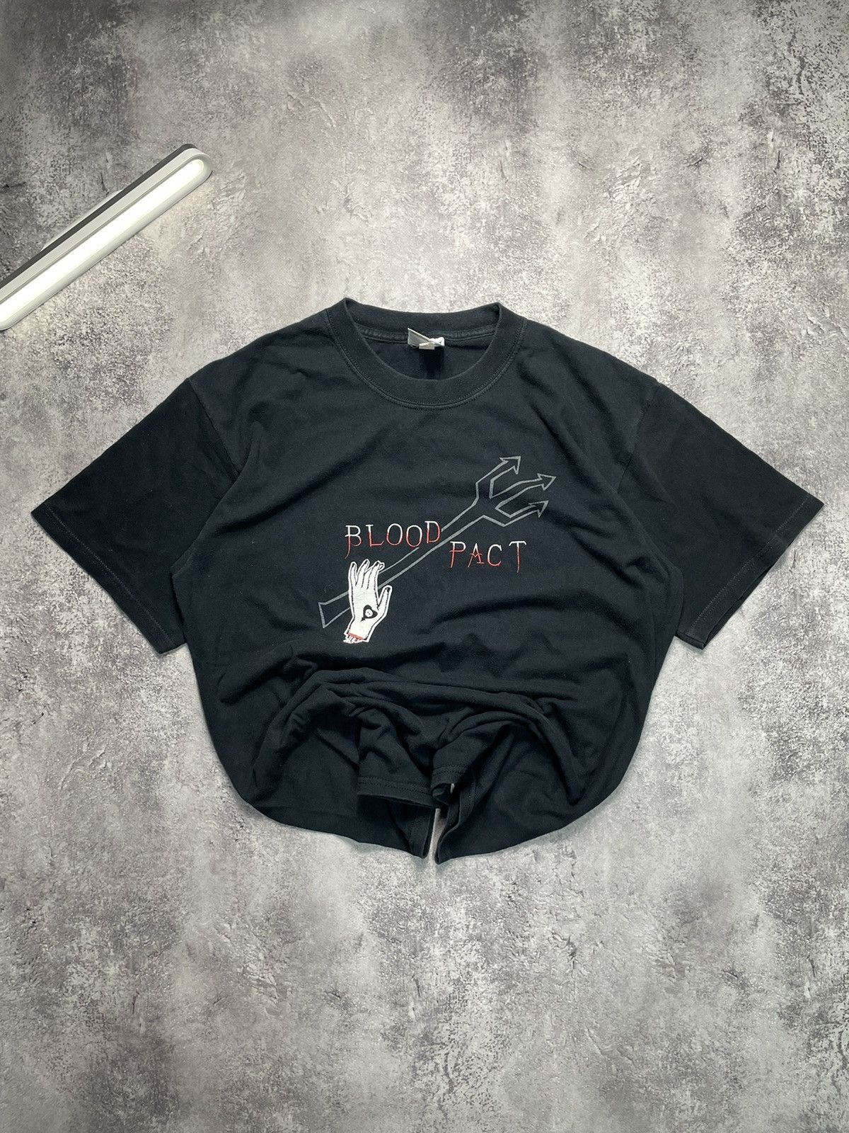 Band Tees Vtg Y2K Alkaline Trio Emo Punk Rock Band Tee Size L Size US L / EU 52-54 / 3 - 1 Thumbnail