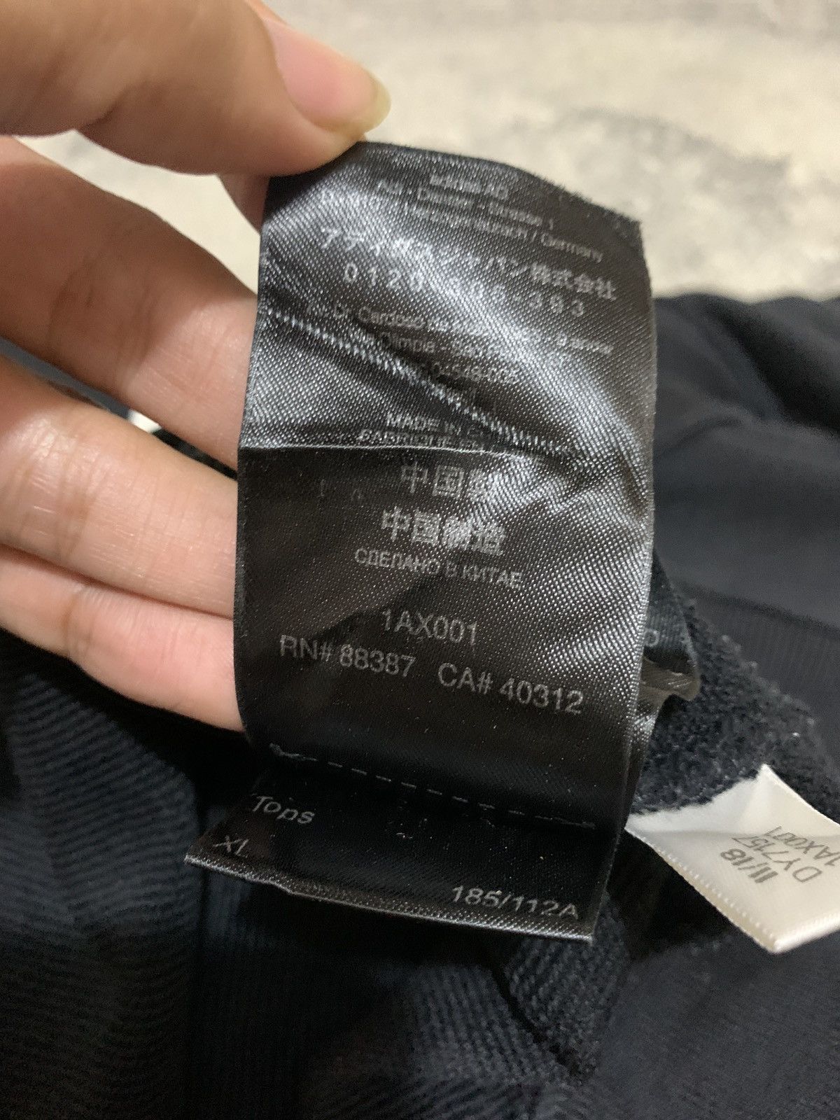Yohji Yamamoto 🐍 SOLD🐍Adidas Y3 Yohji Yamamoto Signature Graphic Crew Size US XL / EU 56 / 4 - 7 Thumbnail