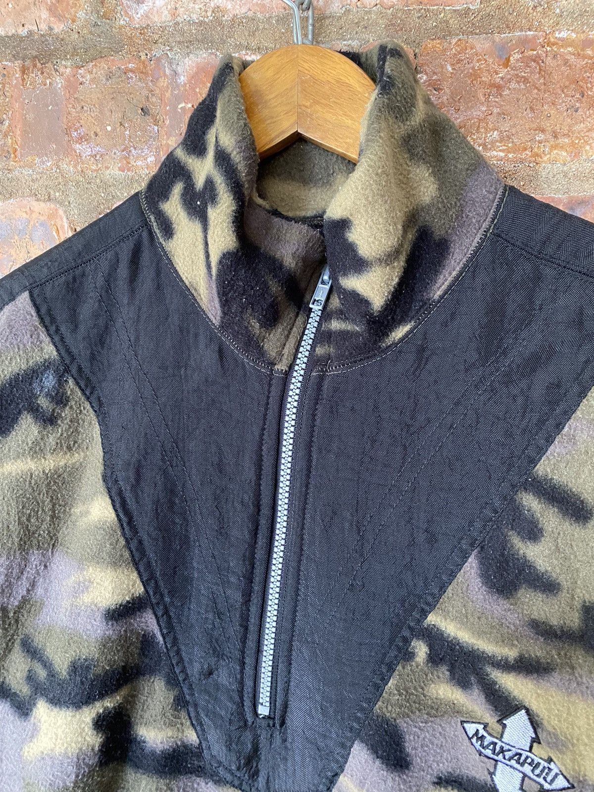 Japanese Brand 1990s Makapuu Japan Camo fleece Nylon Size US L / EU 52-54 / 3 - 5 Thumbnail