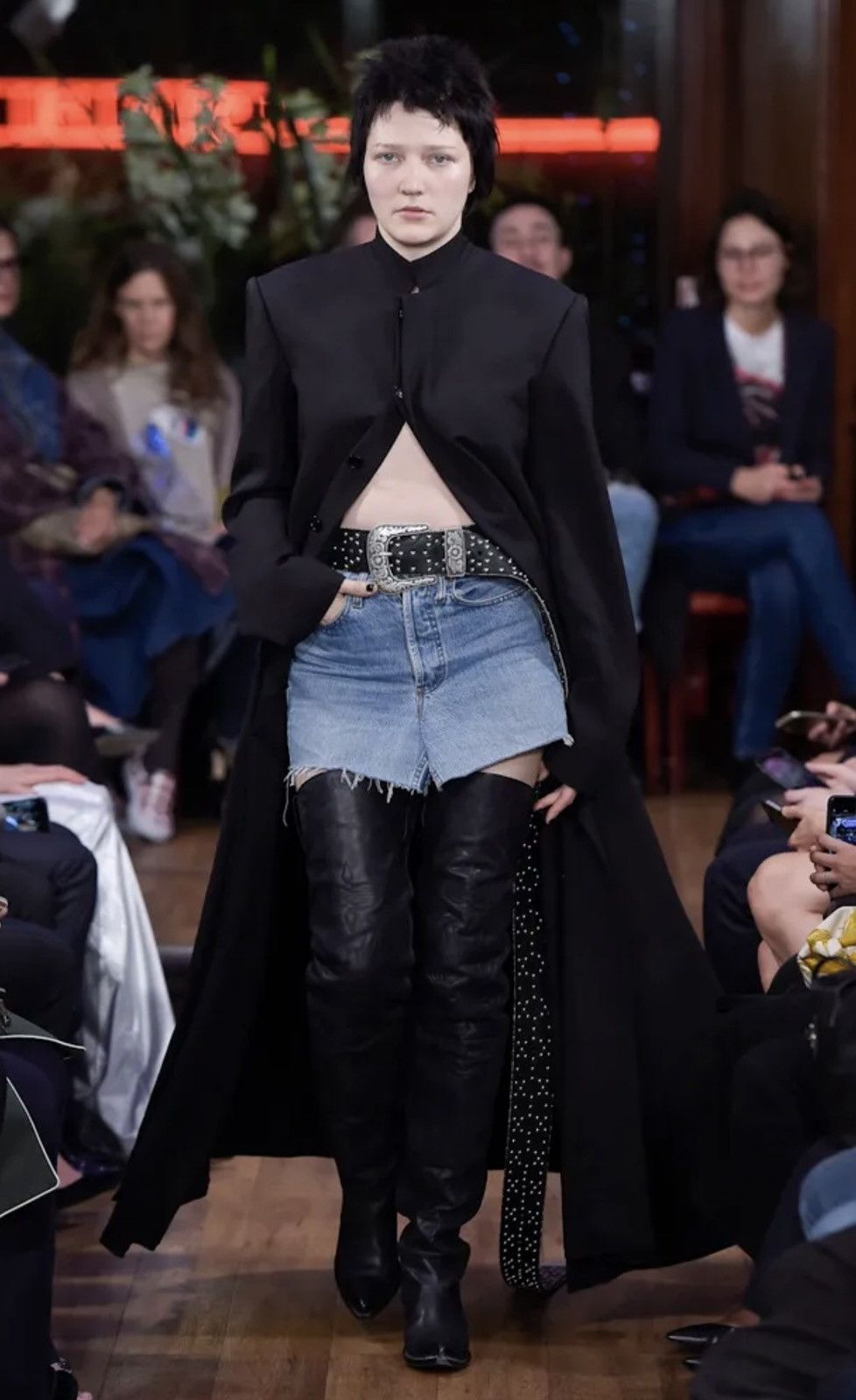 Vetements VETEMENTS long crepe coat HELLO BOYS ss2016, size S, NWT Size US S / EU 44-46 / 1 - 14 Thumbnail