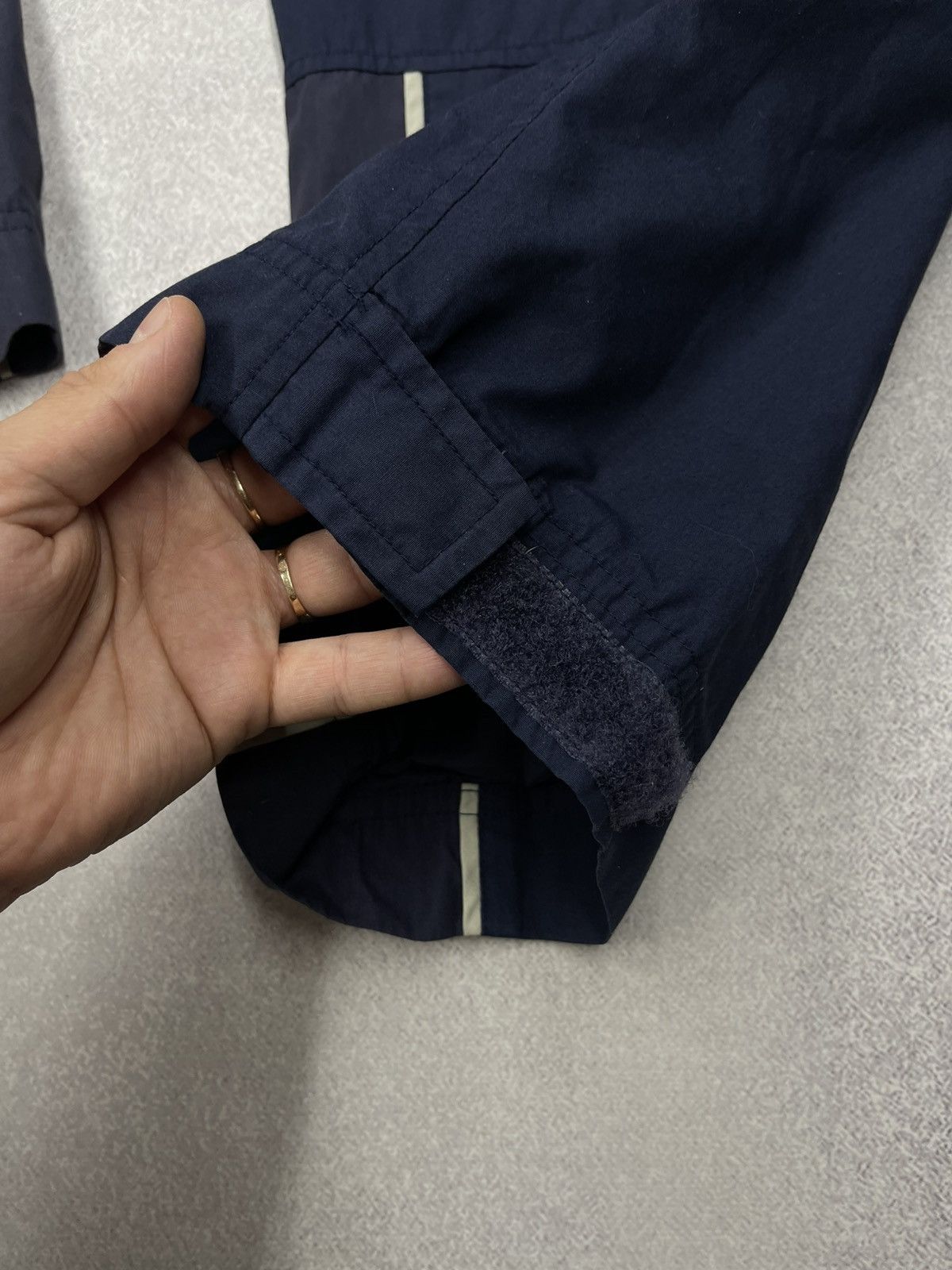 Nike Vintage Nike Nylon Sweatpants Navy Double Logo Y2K ACG TECH Size US 36 / EU 52 - 12 Thumbnail