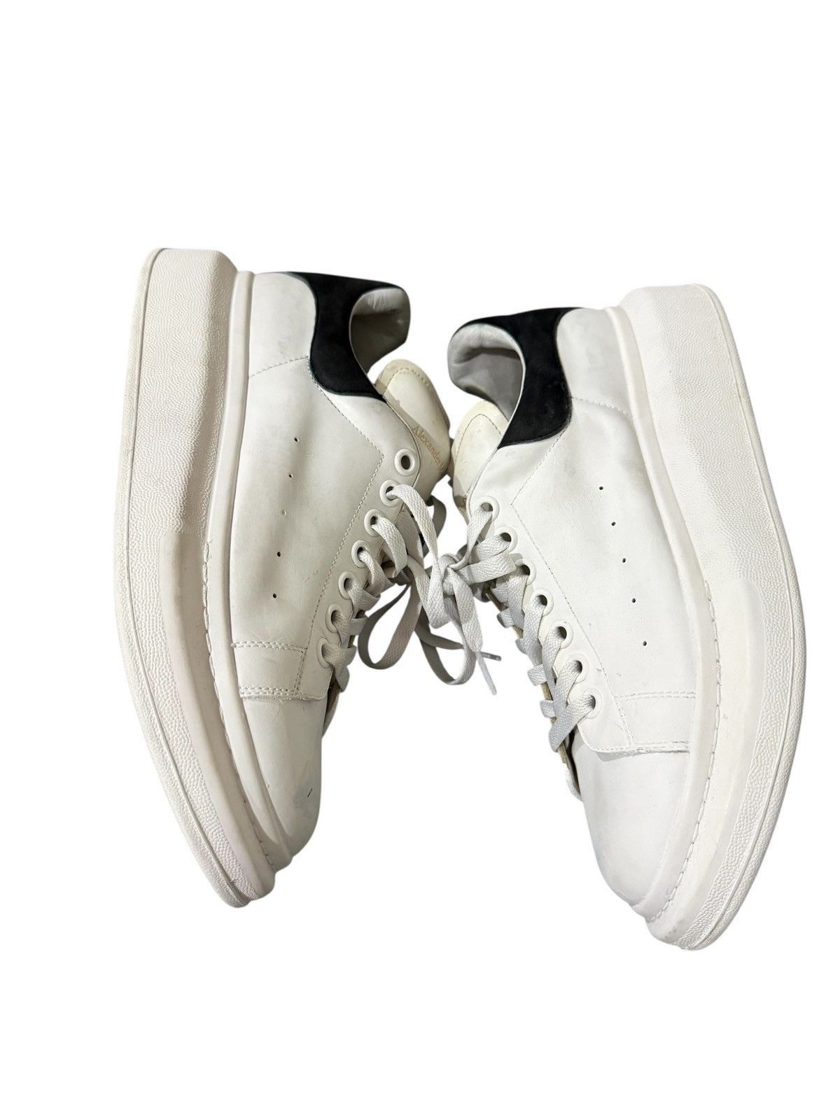 Alexander McQueen Alexander McQueen saiz 8UK White/Black Oversized Sneakers Size US 8 / EU 41 - 7 Thumbnail
