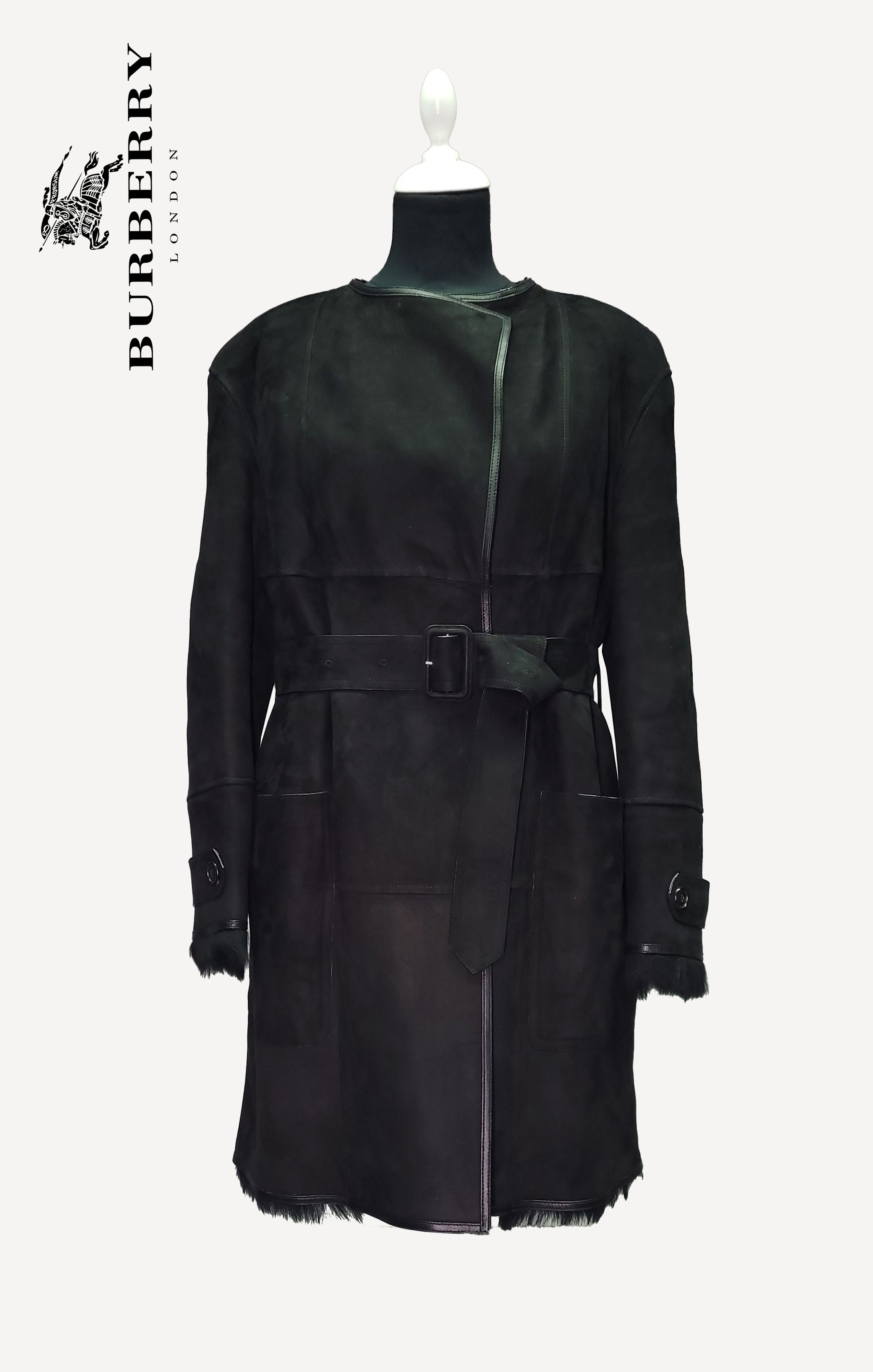 Burberry BURBERRY LONDON _ HELMINGTON WRAP _FUR_ LAMB SHEARLING Size M / US 6-8 / IT 42-44 - 1 Thumbnail