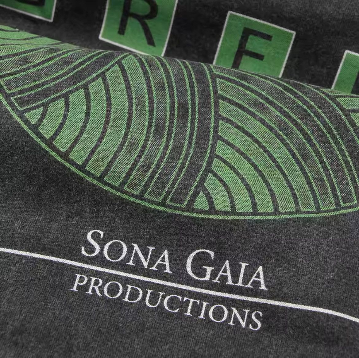 Japanese Brand × Vintage Hiroshi Yoshimura Green Graphic Printed Cotton Tshirt Size US L / EU 52-54 / 3 - 6 Thumbnail