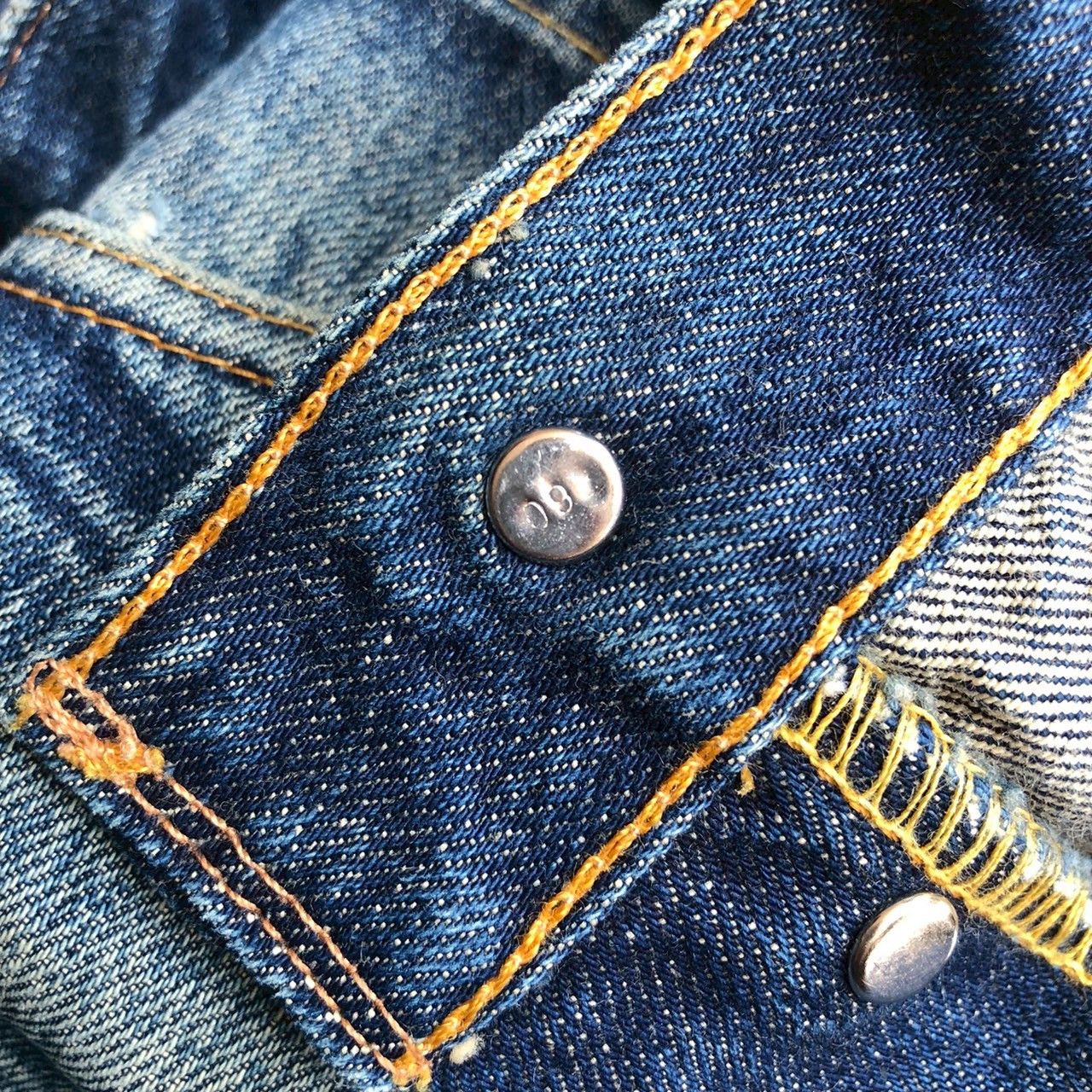 Levi's Vintage Clothing Vintage Levi’s 501 Big E Distressed Selvedge Denim Size US 32 / EU 48 - 11 Thumbnail
