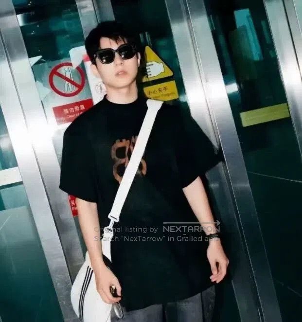 Balenciaga Balenciaga Black Logo Letter Print Cotton Round Neck Short Size US S / EU 44-46 / 1 - 9 Thumbnail
