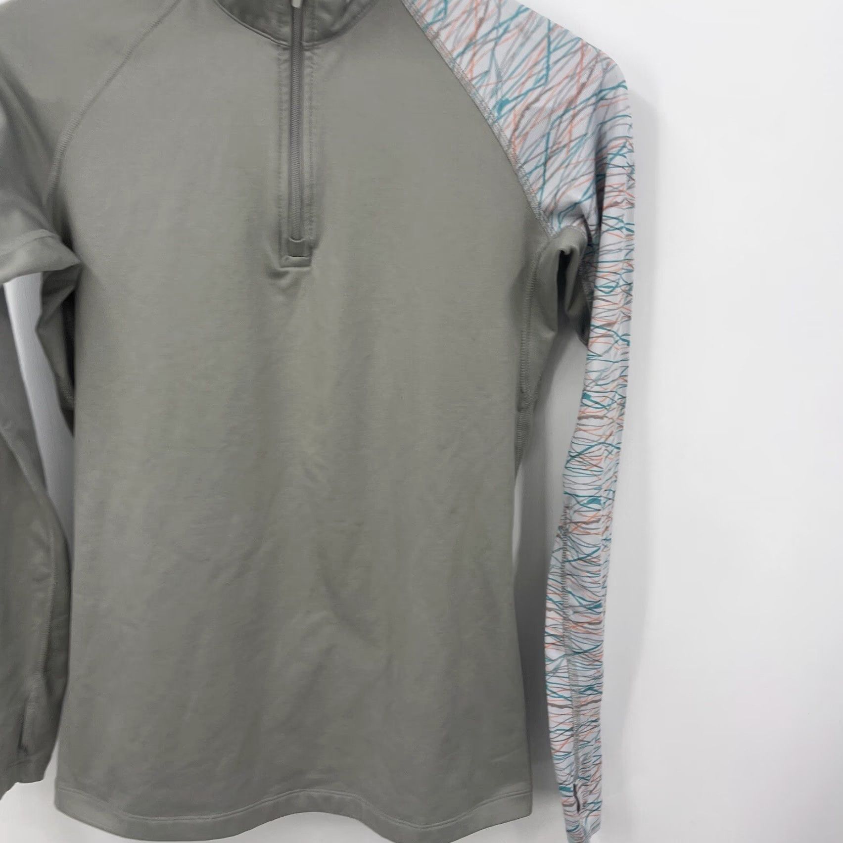 Nike Nike Pro Combat Dri Fit Fitted Activewear Shirt Womens Medium 1/4 Zipper Preppy Gray Geometric Long Sleeve 2000s Mens, Womens, Girls, Boys Size M / US 6-8 / IT 42-44 - 5 Thumbnail