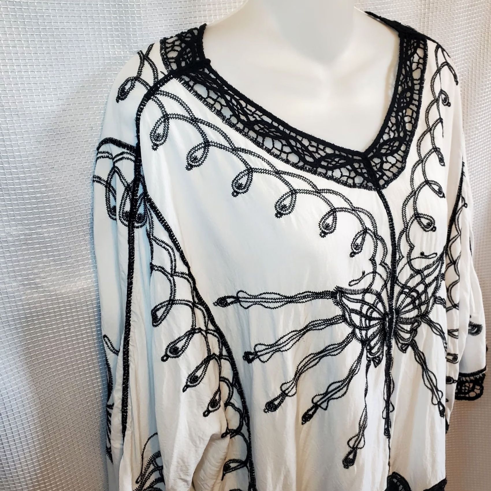 Vintage VINTAGE Draper And Damons Butterfly Embroidered Kimono Blouse Sz XL Boho Hippie *Read Size XL / US 12-14 / IT 48-50 - 2 Thumbnail
