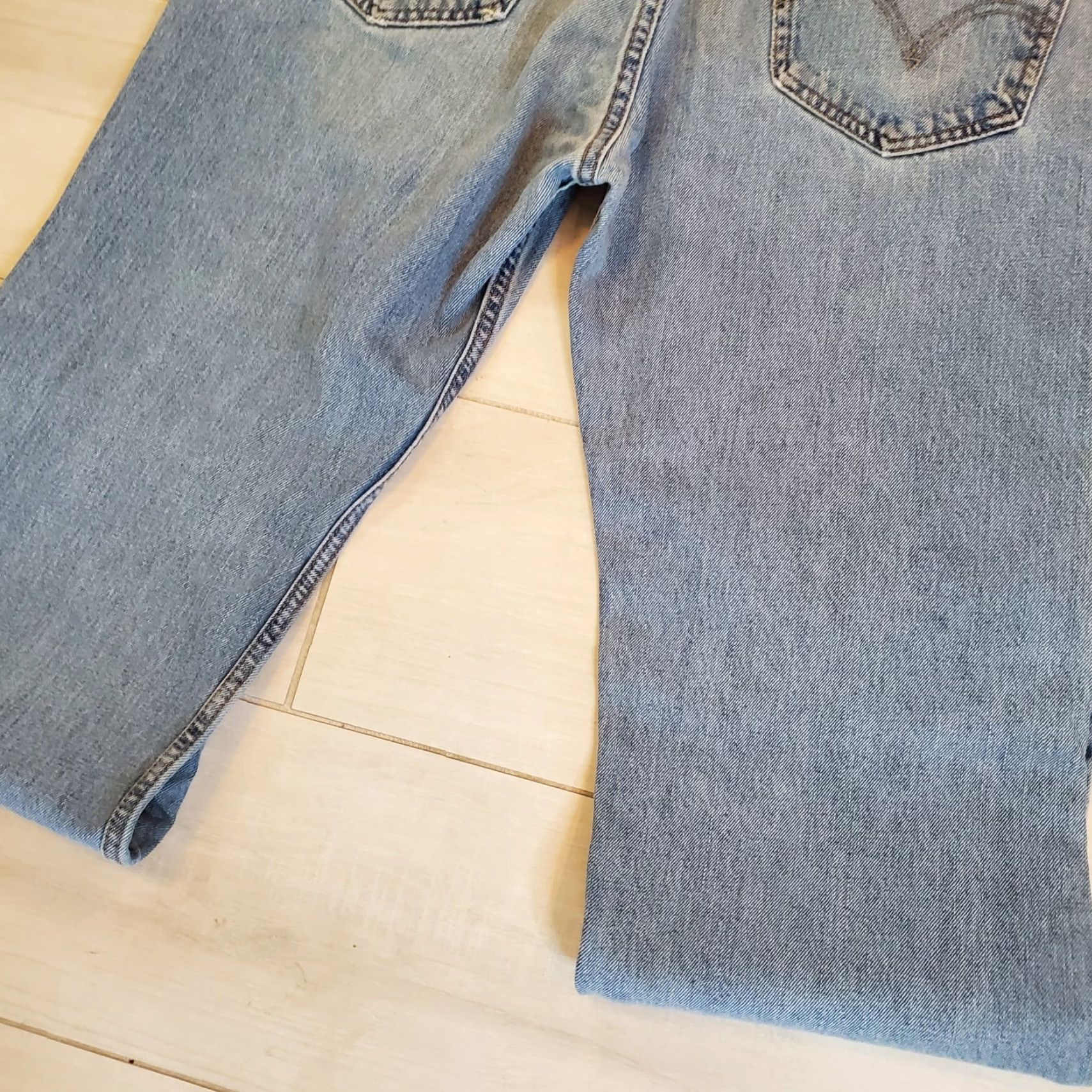 Levi's VINTAGE Levi's 505 Jeans Mens 38x30 Blue Straight Leg Distressed Hole Ripped Denim 5-Pocket Regular Zip Fly Belt Loops Men Jeans Size US 38 / EU 54 - 2 Thumbnail