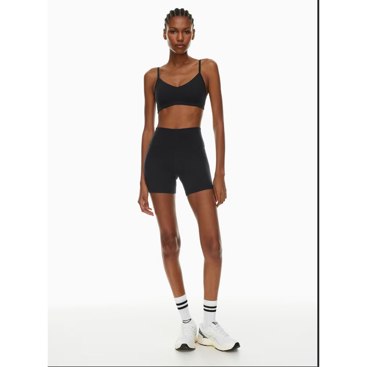 Aritzia NWOT ARITZIA TNA Butter High Rise Biker Short - Black M Size 28" / US 6 / IT 42 - 1 Thumbnail