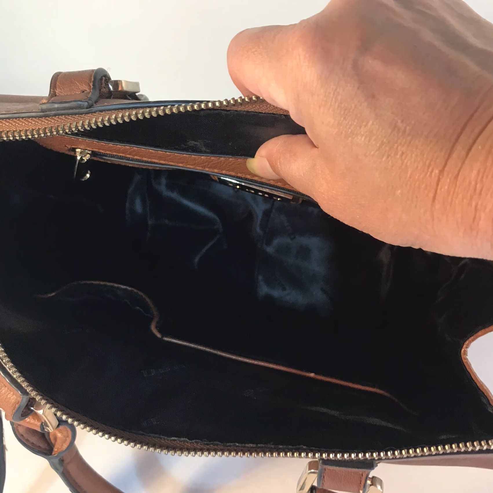 Vintage Dune Faux Leather Crossbody Bag with Gold Trim - Large Chestnut Messenger for Women Size 36" / US 14 / IT 50 - 6 Thumbnail