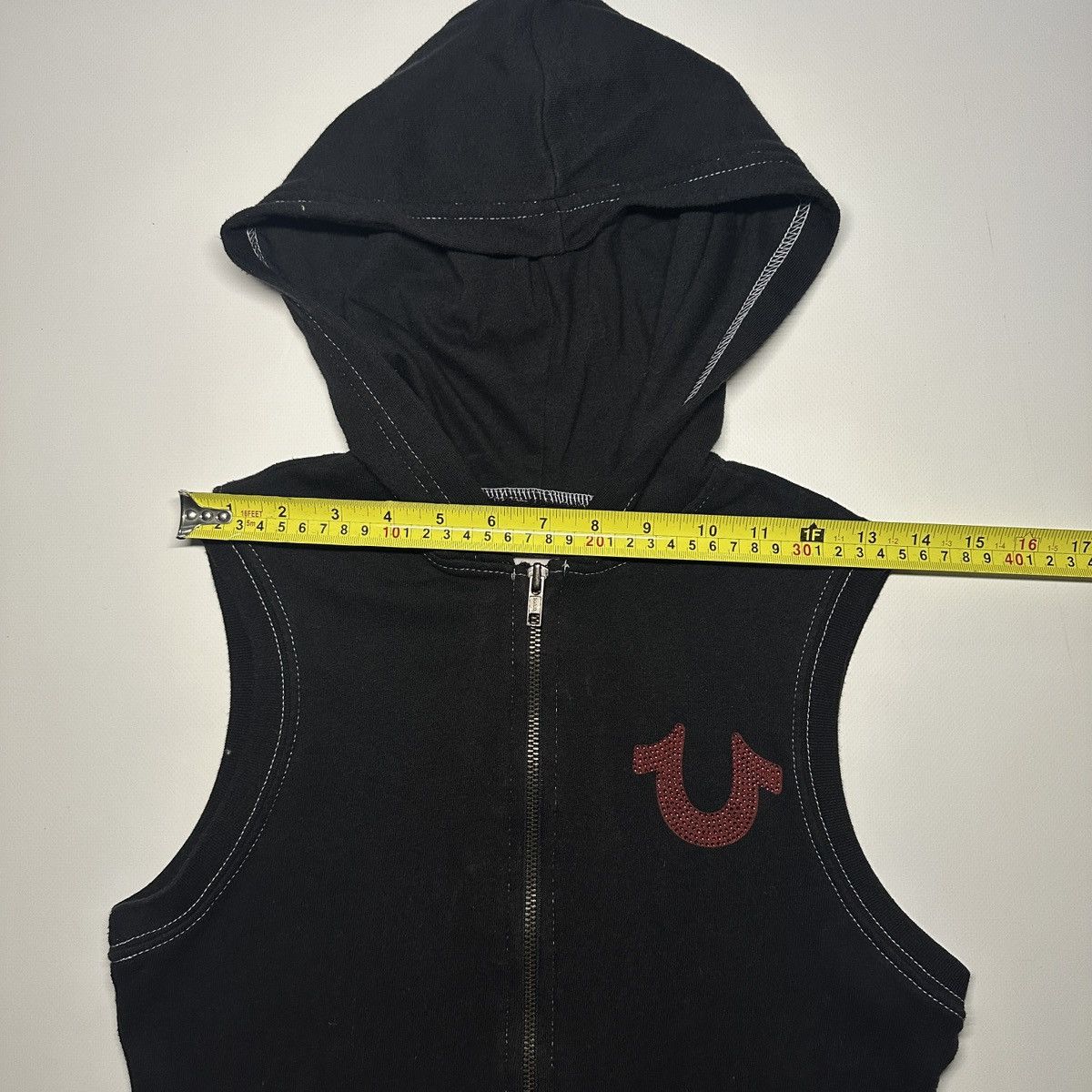 True Religion TRUE RELIGION Sleeveless Hoodie with Crystal Retail $148 Size XS / US 0-2 / IT 36-38 - 16 Thumbnail