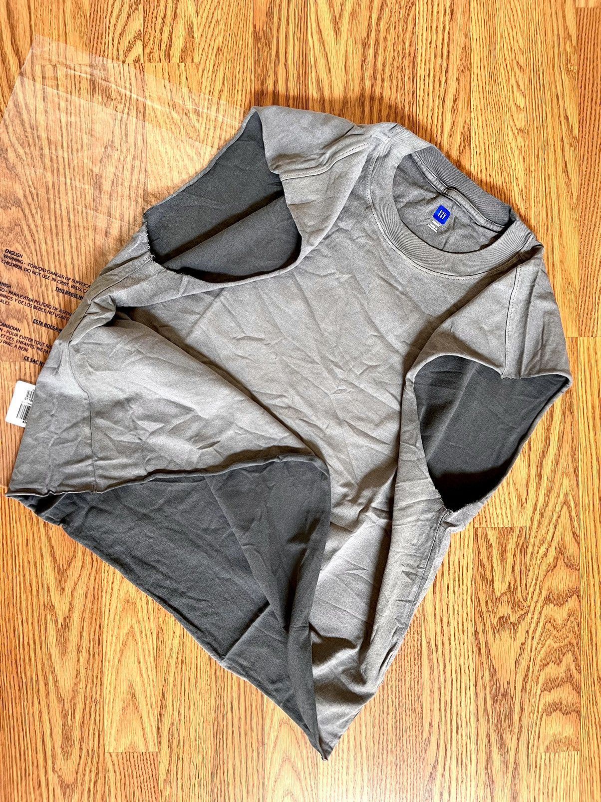 Kanye West YZY GAP CROPPED TEE — SZ M POETIC GREY YEEZY Size US M / EU 48-50 / 2 - 1 Thumbnail