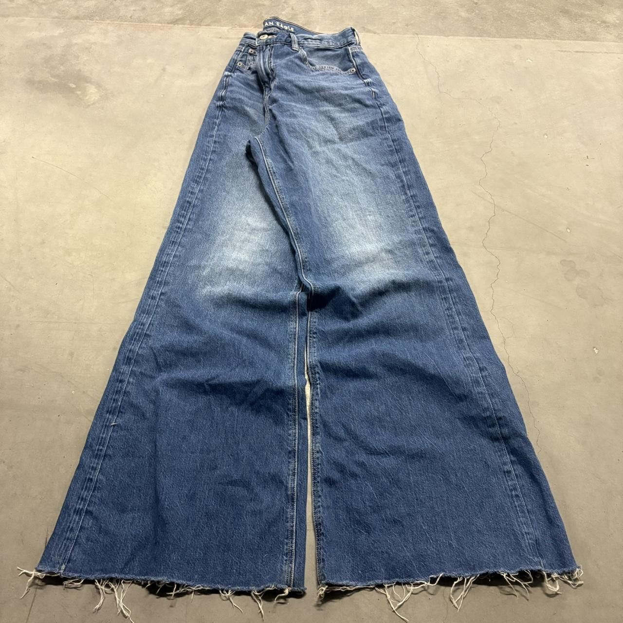 Vintage Crazy Vintage Y2K/2000s Super Baggy WideLeg Dark Blue Wash Denim Jeans! Size US 32 / EU 48 - 3 Thumbnail