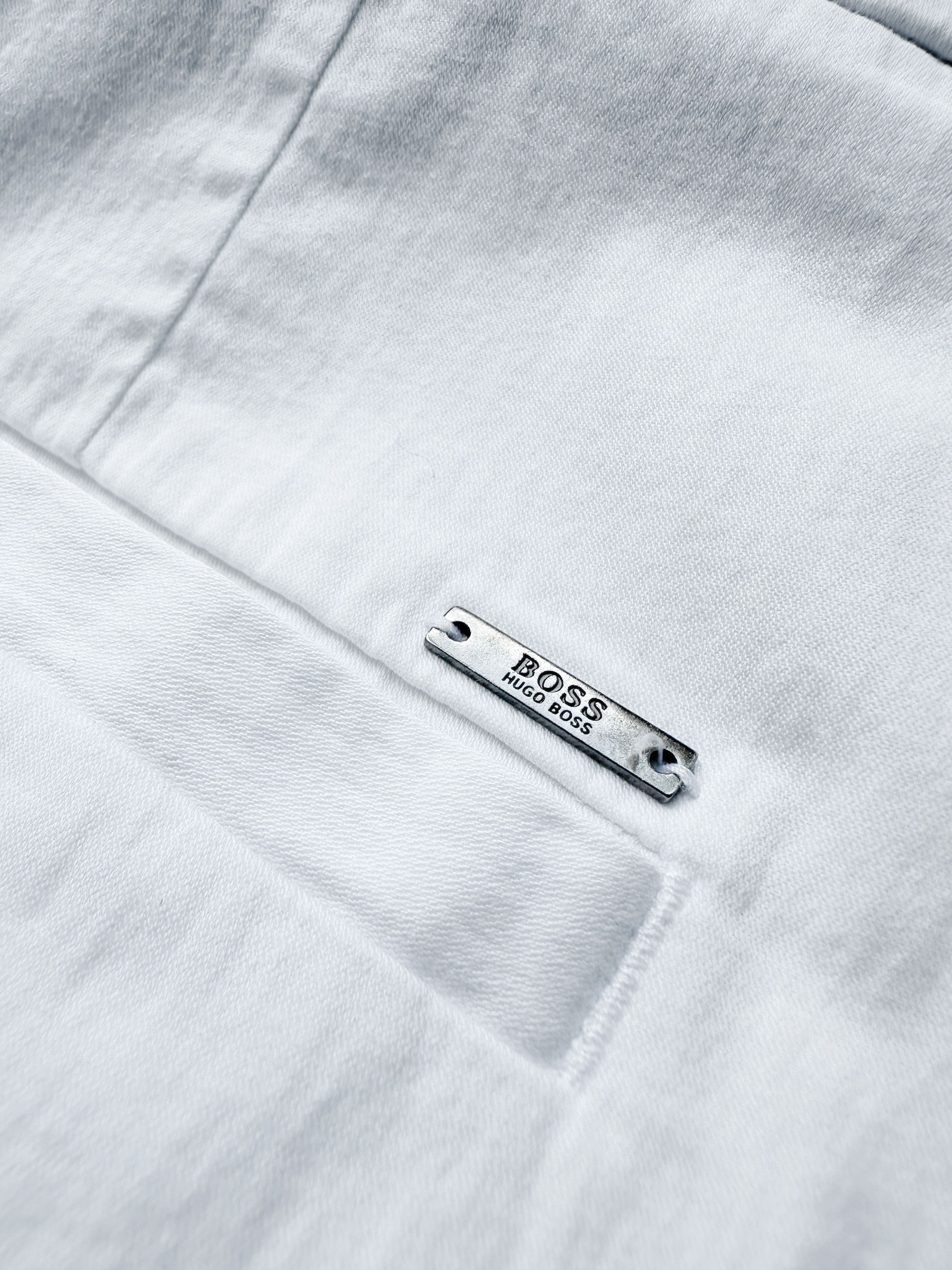 Hugo × Hugo Boss Hugo Boss white chino shorts Size US 32 / EU 48 - 4 Thumbnail