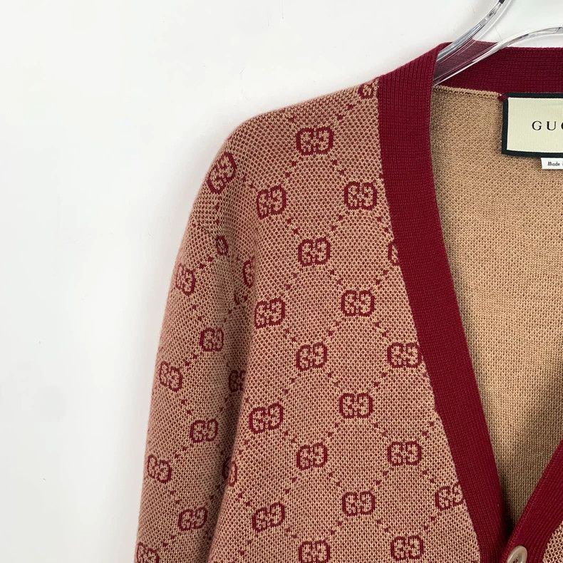 Gucci Gucci Red logo full-printed wool knitted long-sleeved cardi Size US S / EU 44-46 / 1 - 3 Thumbnail